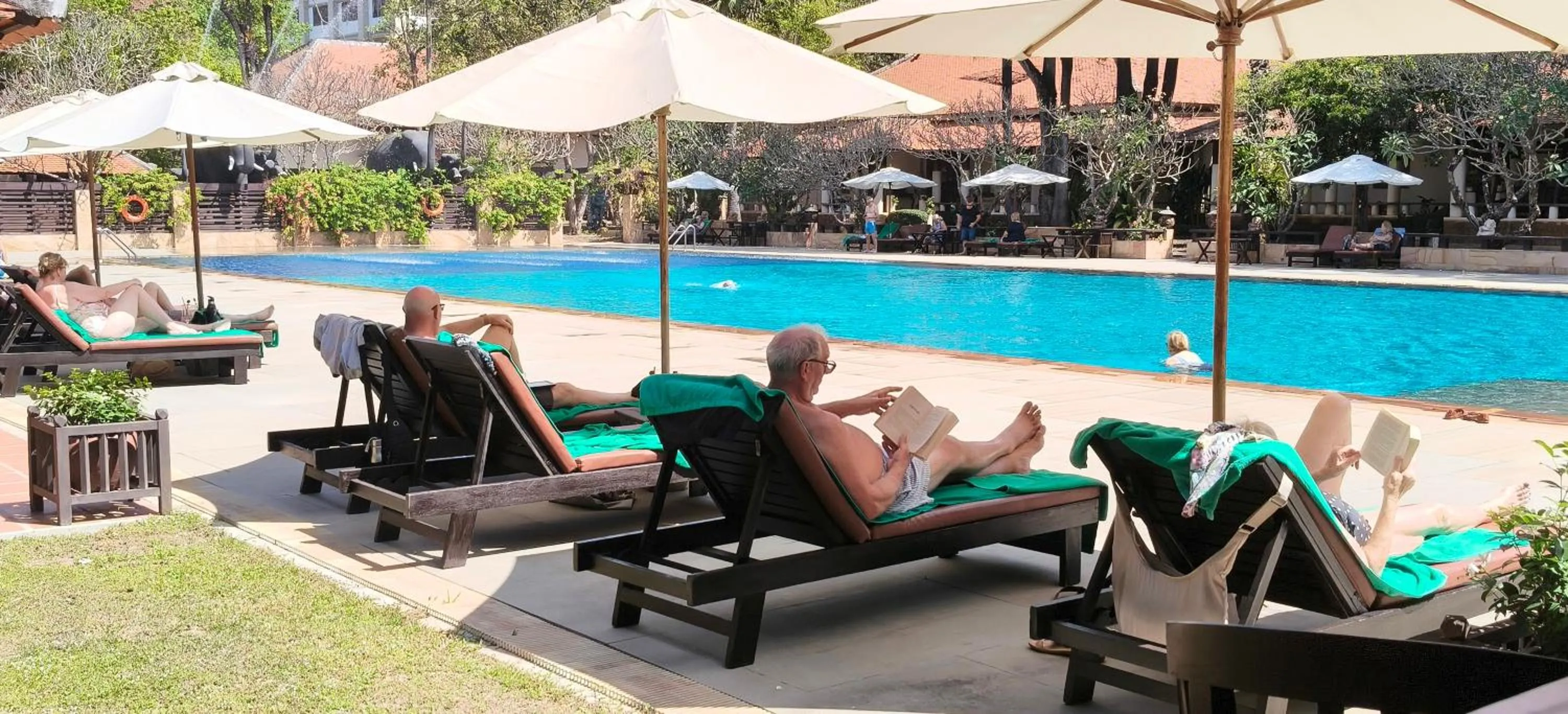 Swimming pool in Royal Angkor Resort & Spa