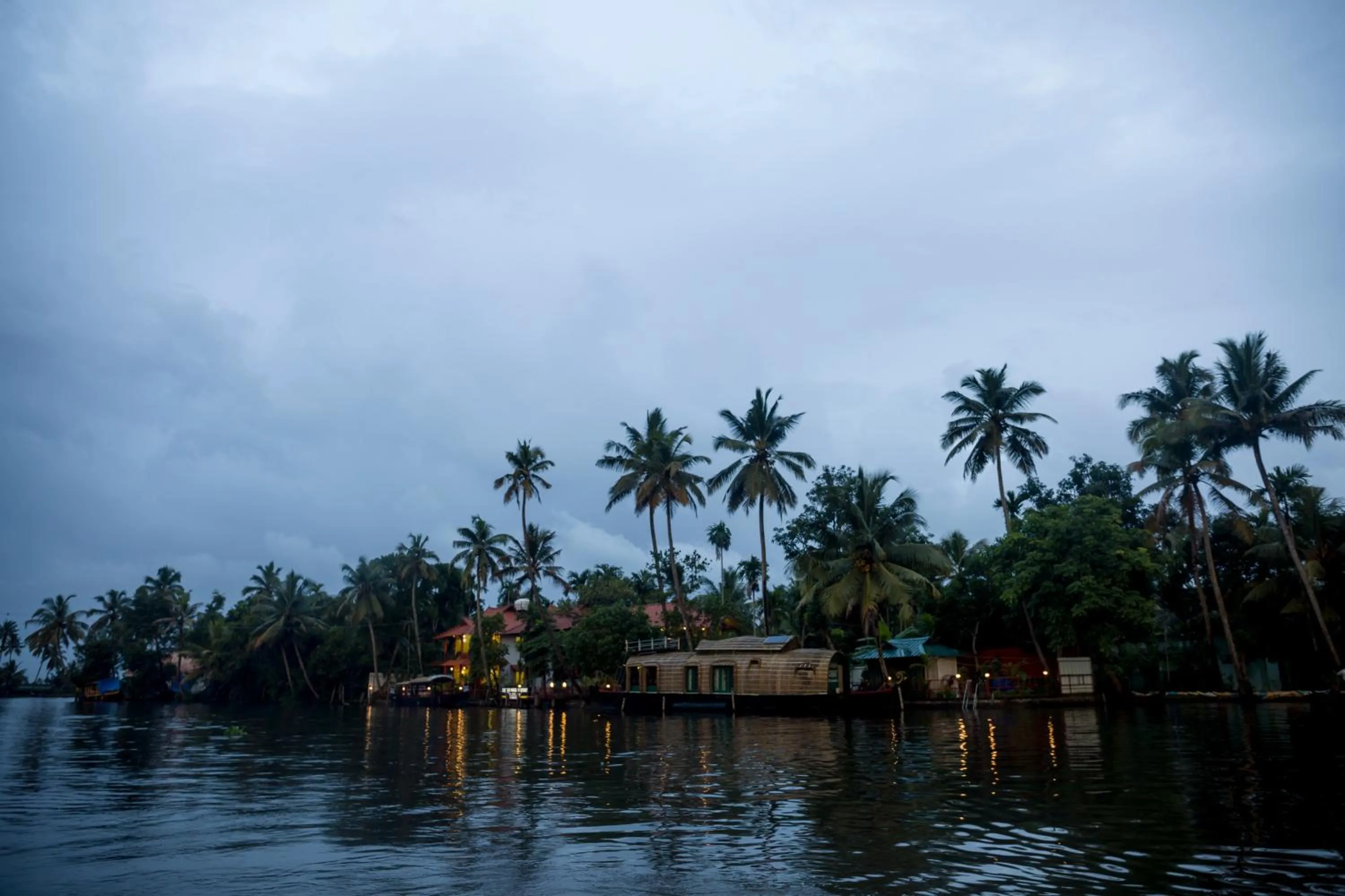 The Lake Paradise Boutique Resort