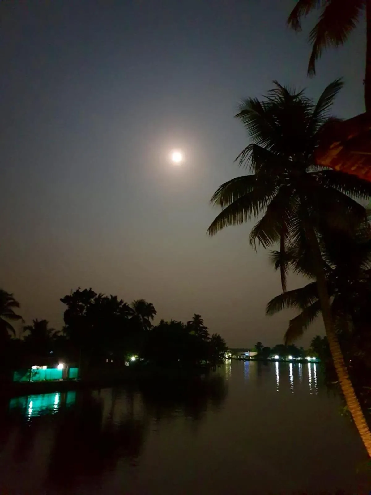 The Lake Paradise Boutique Resort