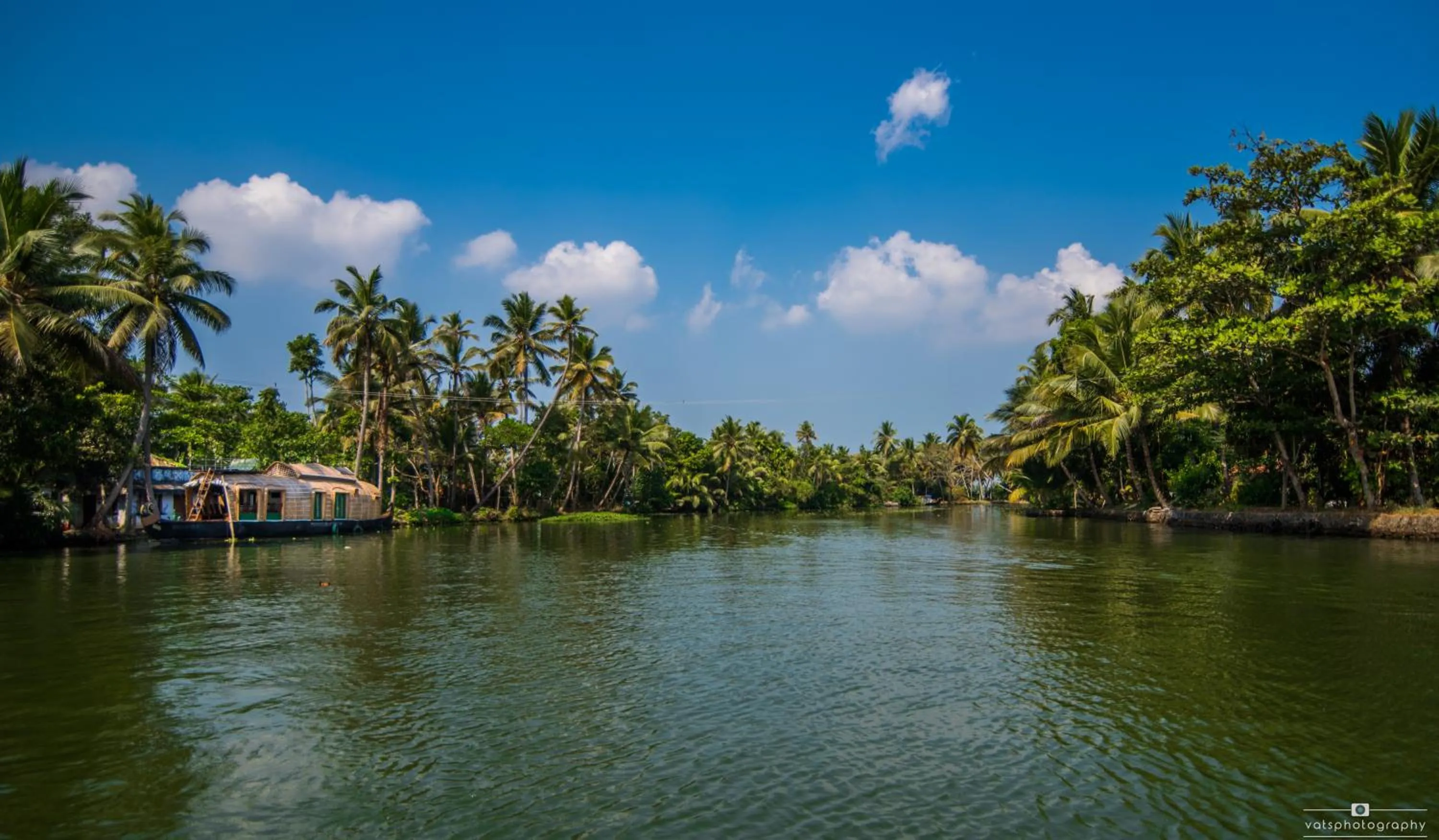 The Lake Paradise Boutique Resort