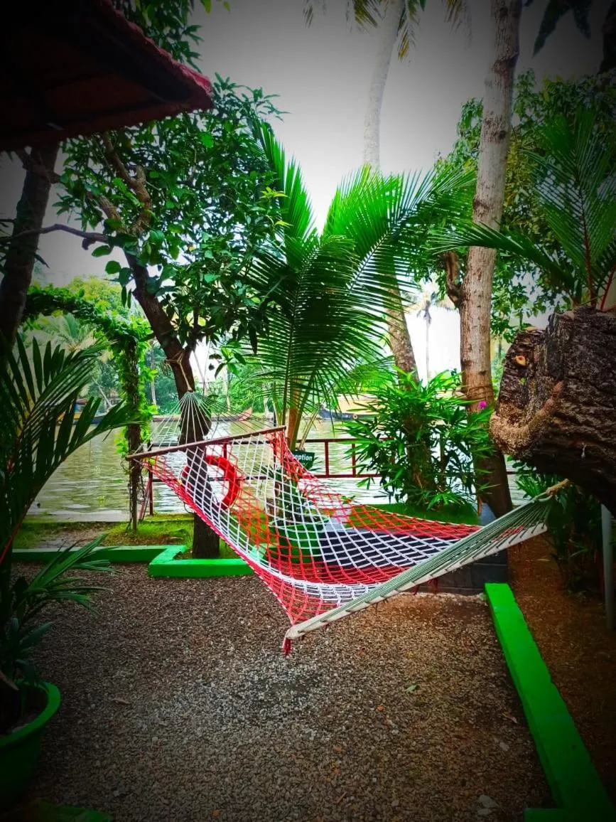 The Lake Paradise Boutique Resort