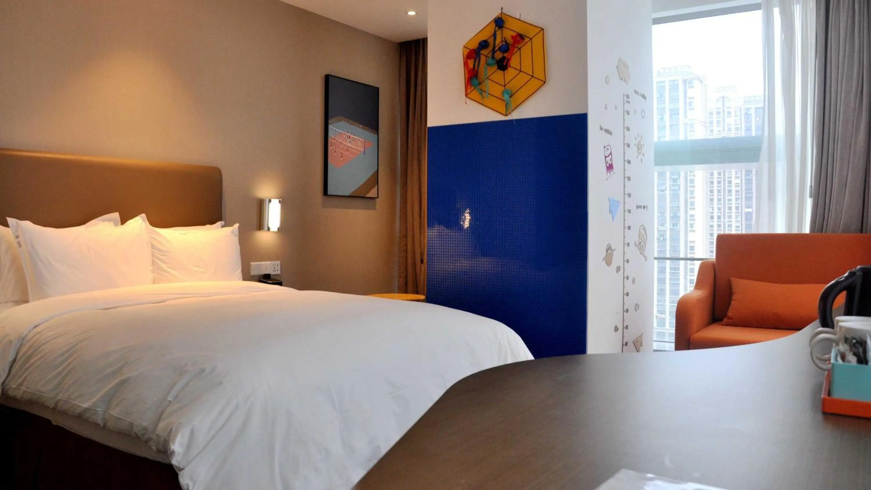 Photo of the whole room, Bed in Holiday Inn Express - Suzhou Industrial Park by IHG