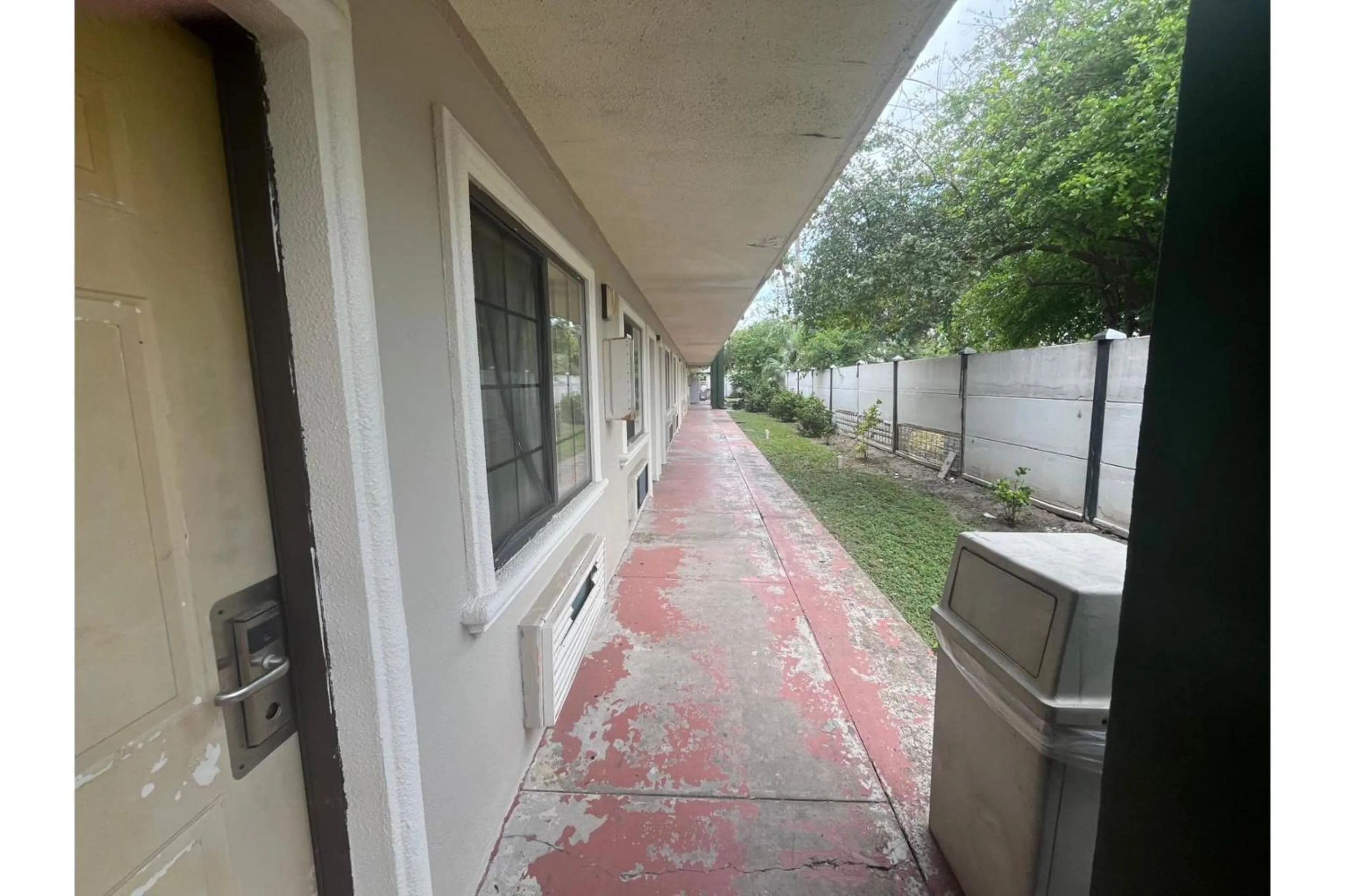 Lobby or reception in La Posada Inn By OYO Brownsville