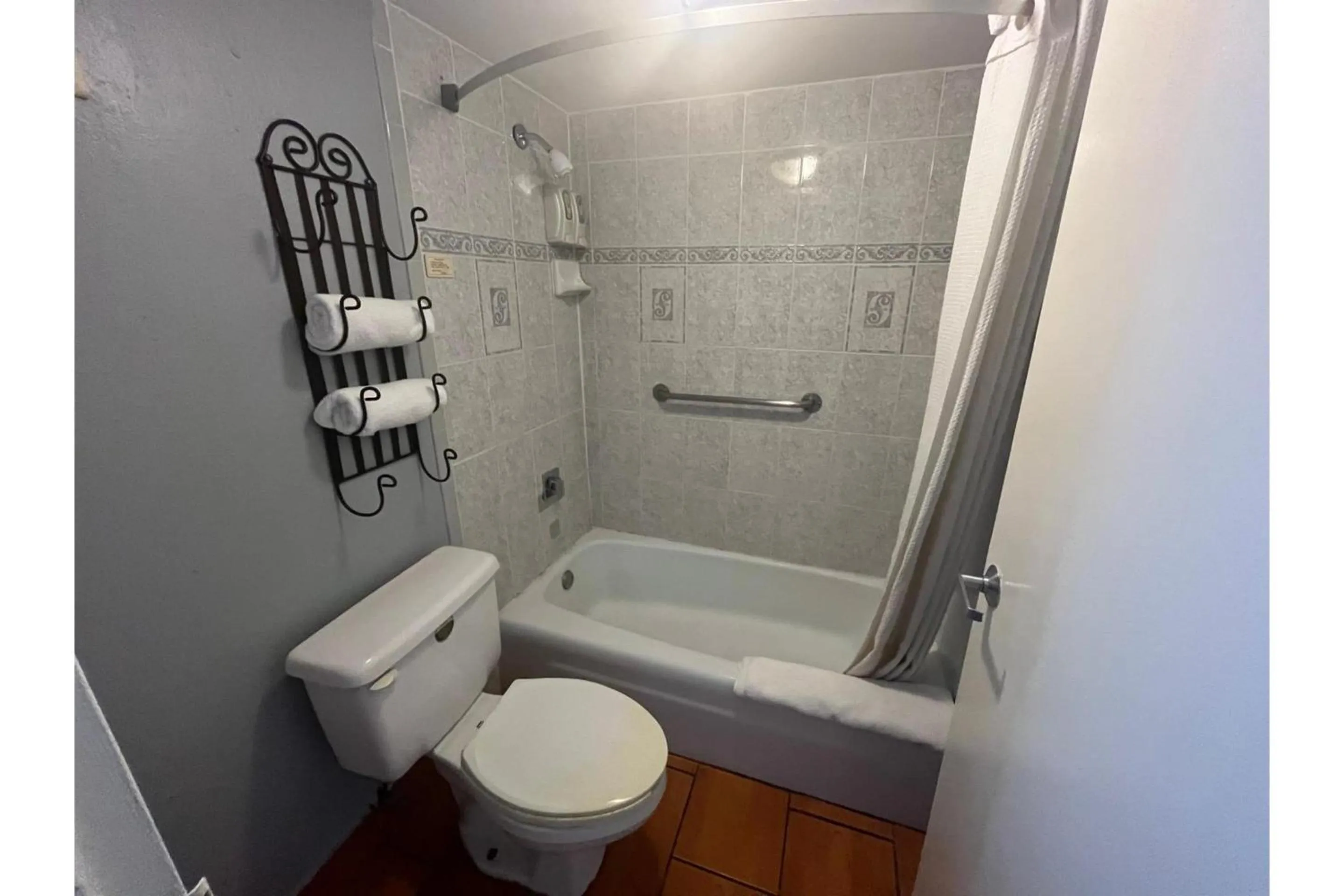 Bathroom in La Posada Inn By OYO Brownsville