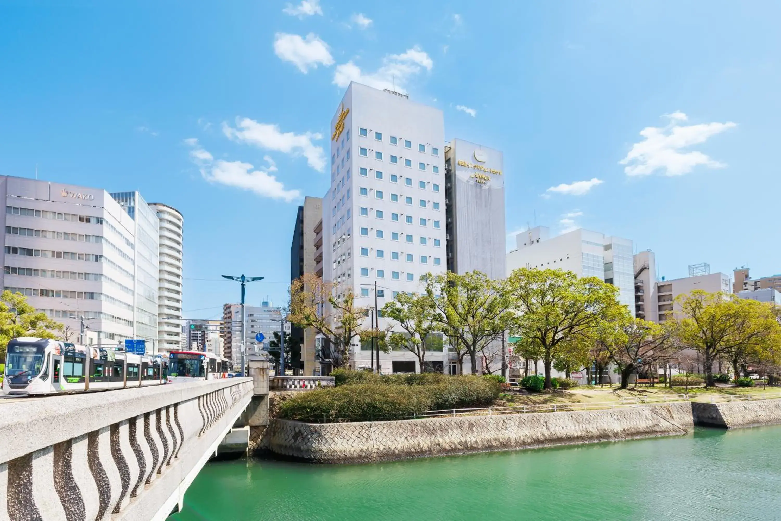 Property building in Hiroshima Intelligent Hotel Annex Property building in Hiroshima Intelligent Hotel Annex