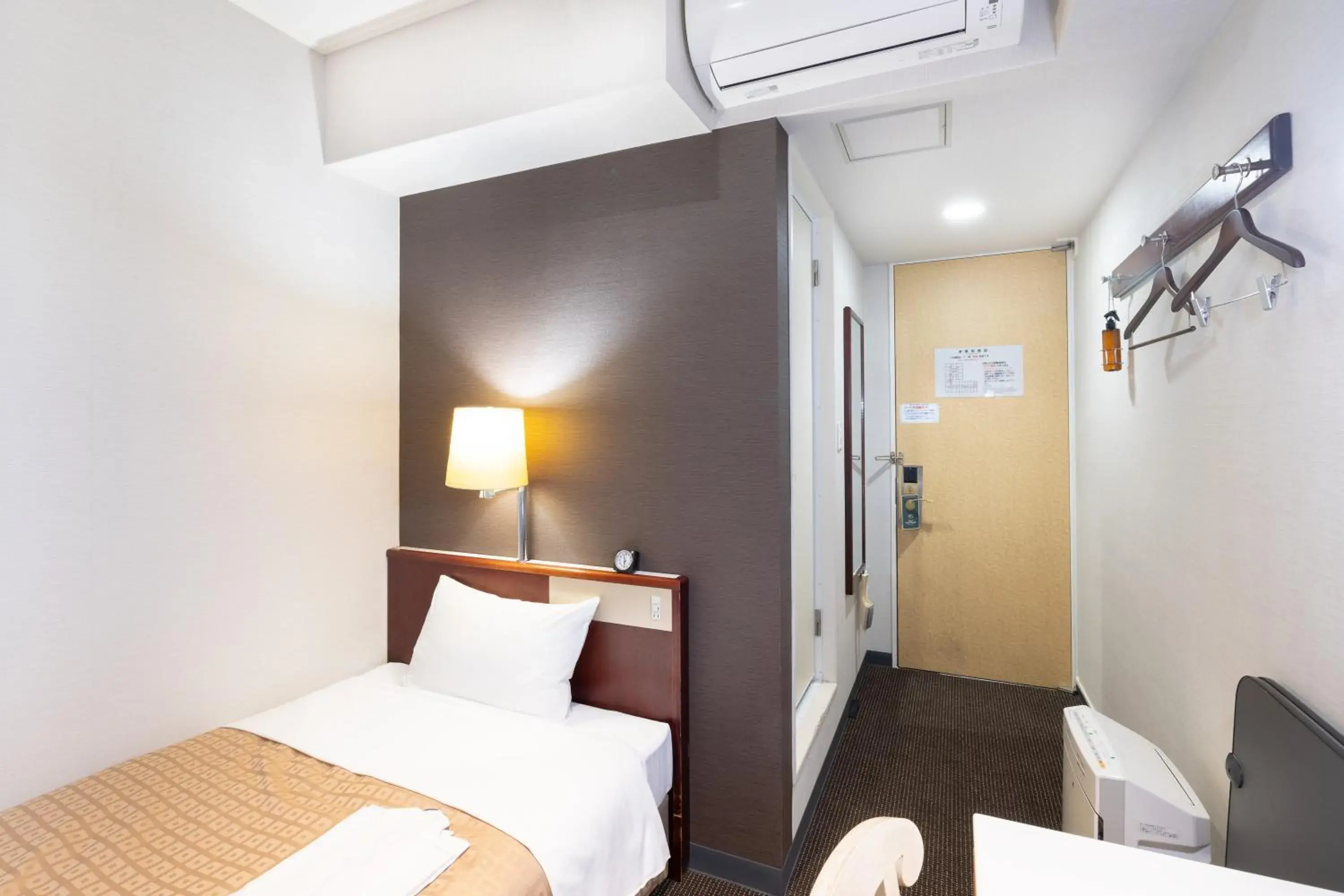 Bed in Hiroshima Intelligent Hotel Annex Bed in Hiroshima Intelligent Hotel Annex