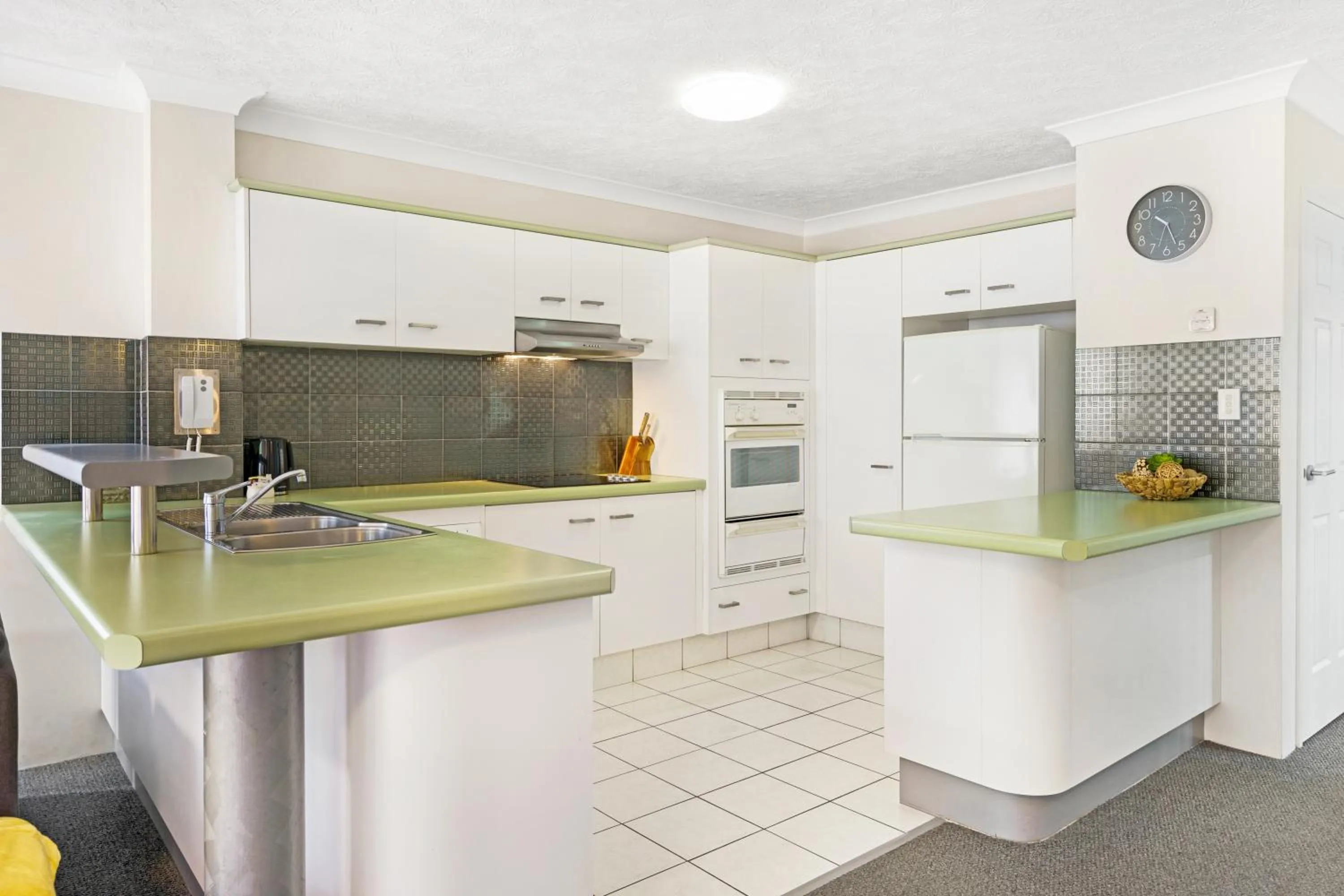 dishwasher in Oceanside Cove