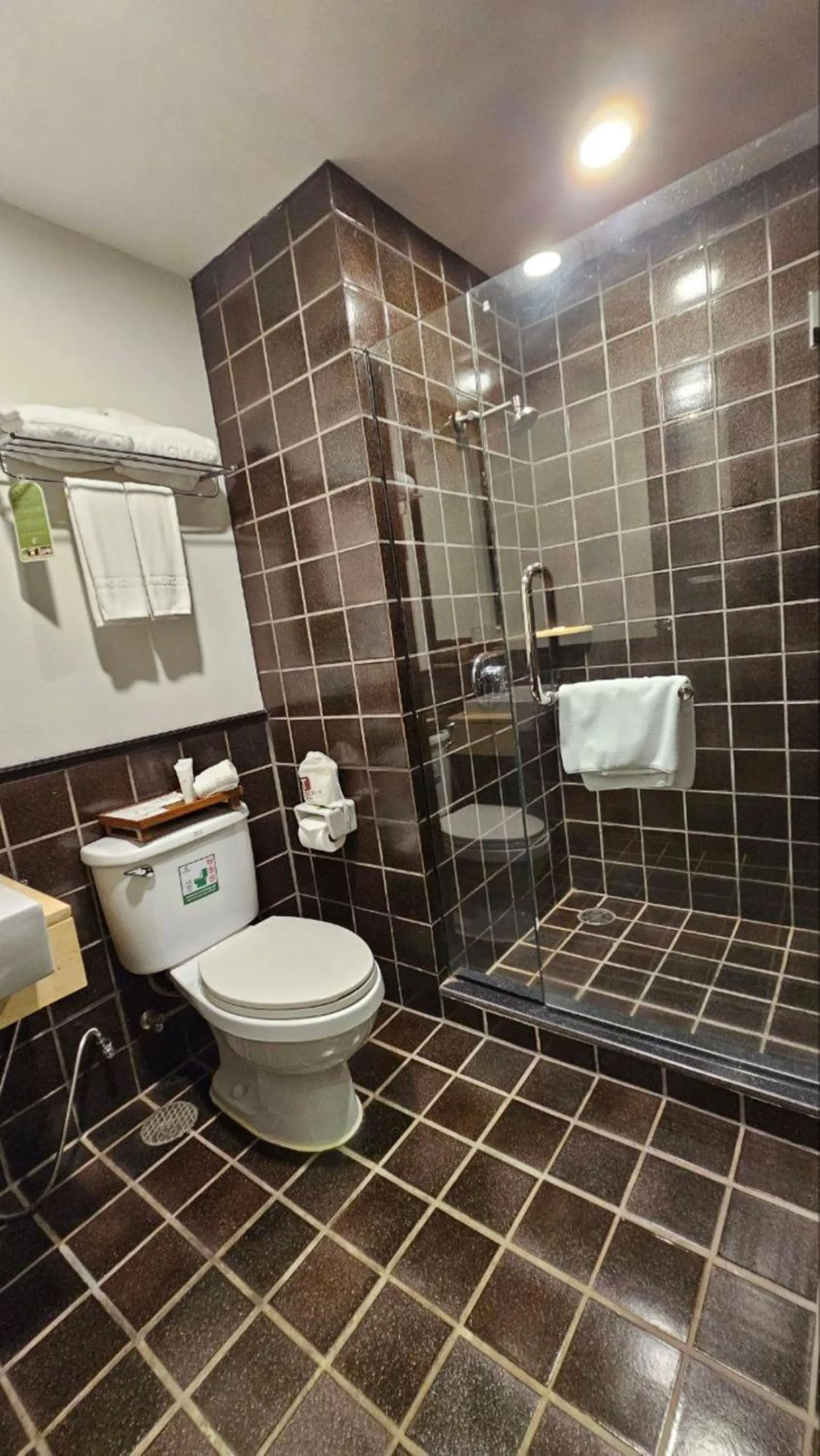 Bathroom in Tara Angkor Hotel