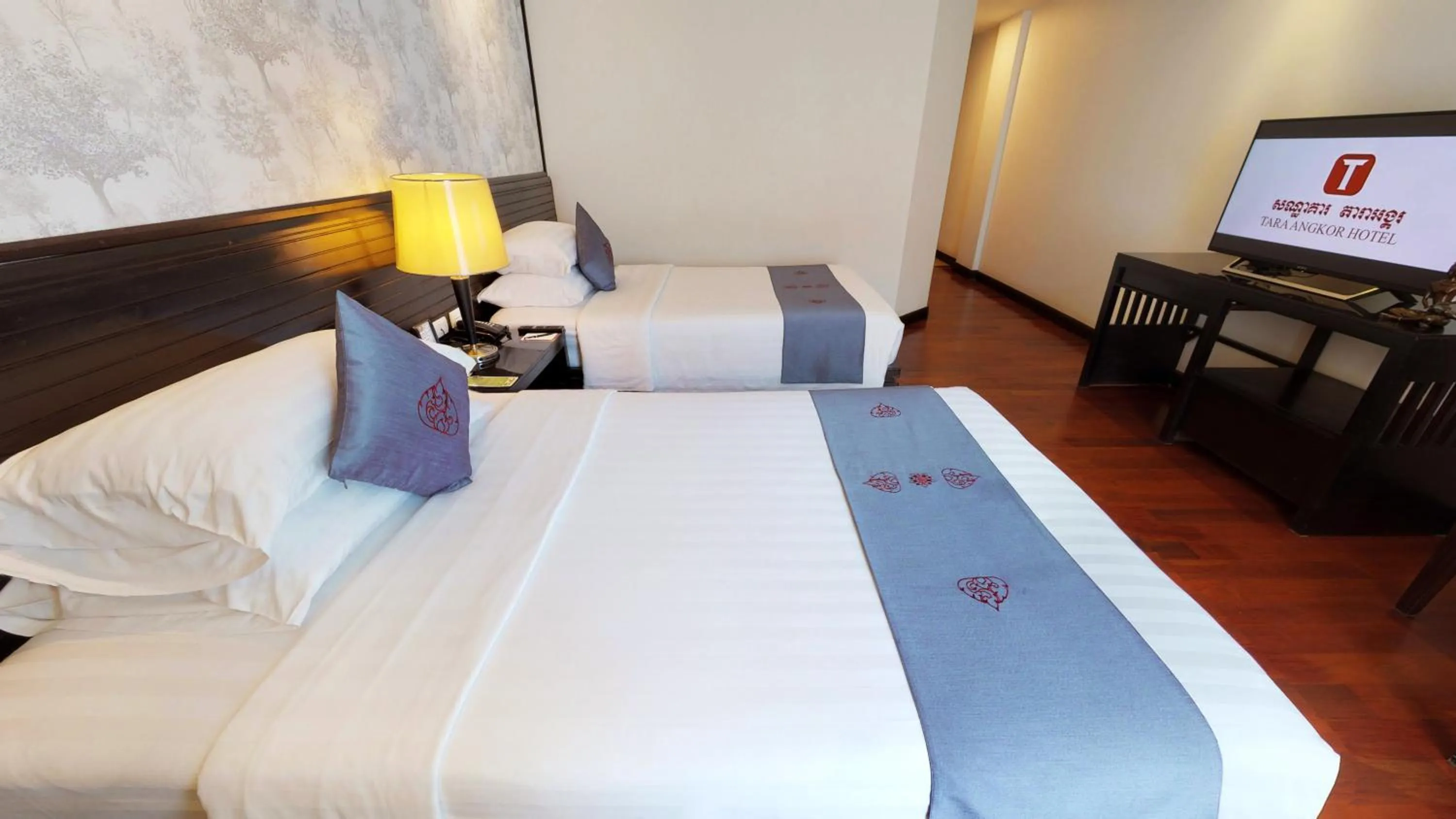 Bedroom, Bed in Tara Angkor Hotel