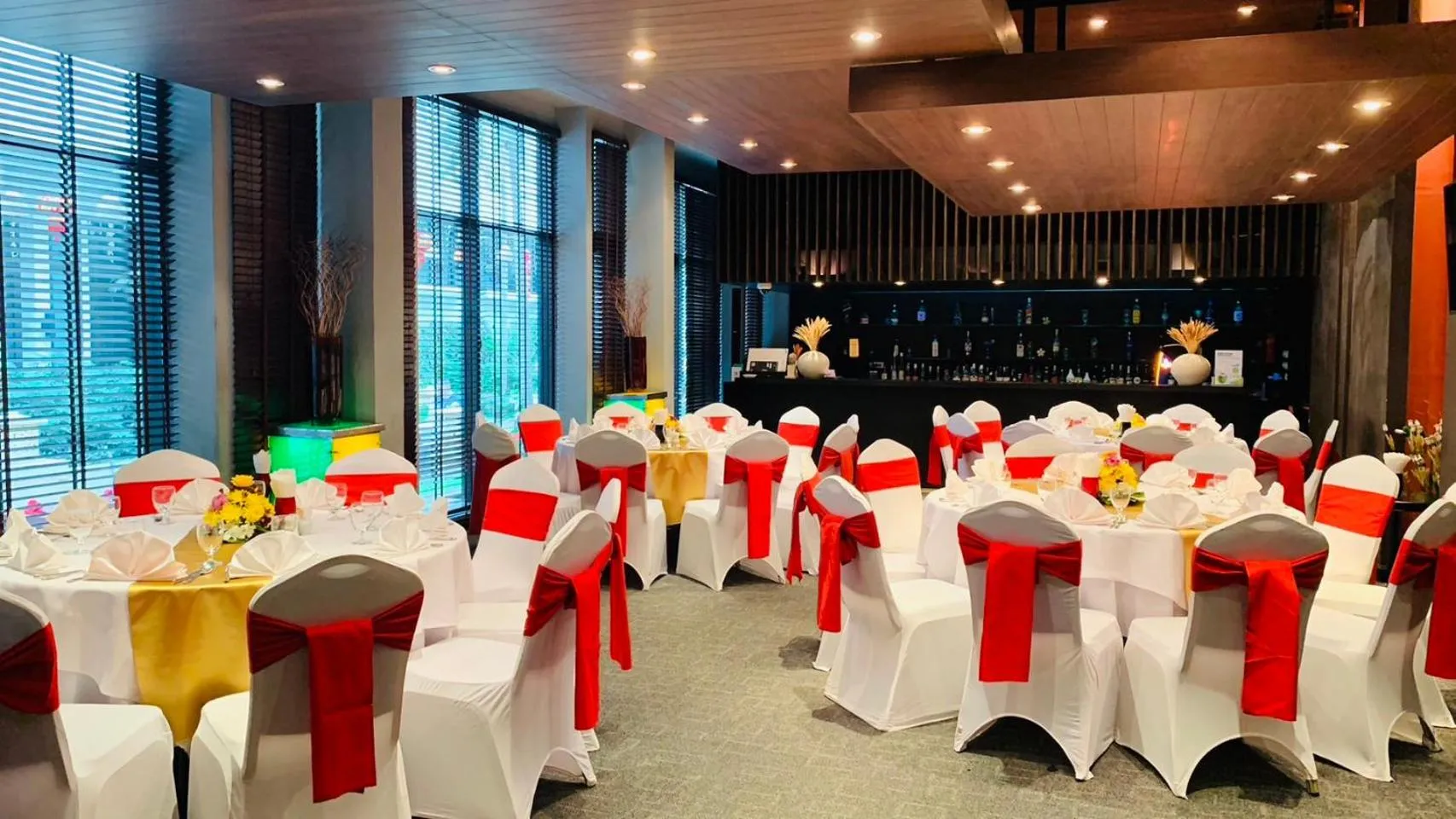 Restaurant/places to eat in Tara Angkor Hotel