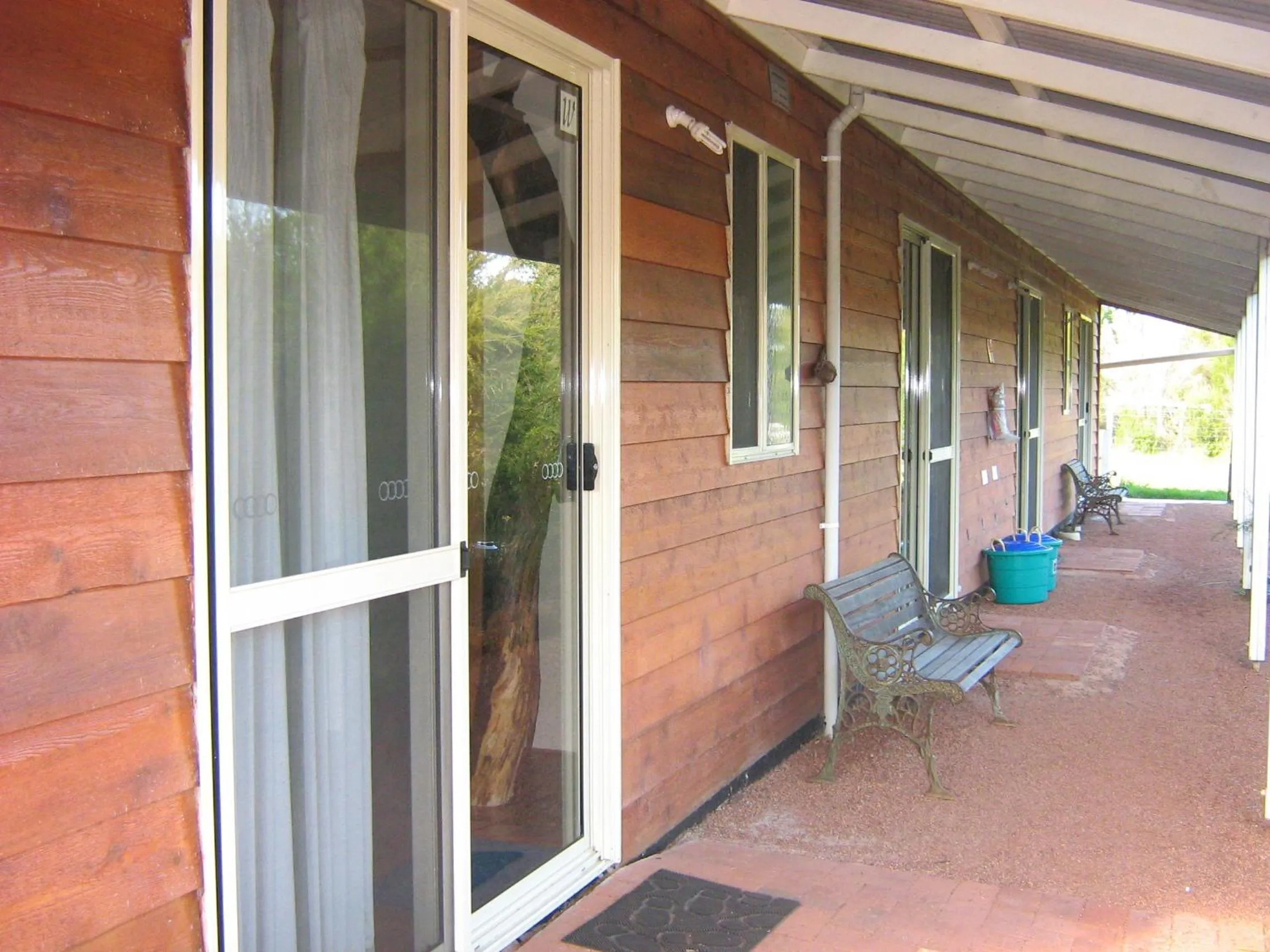 Facade/entrance in Windrose B&B