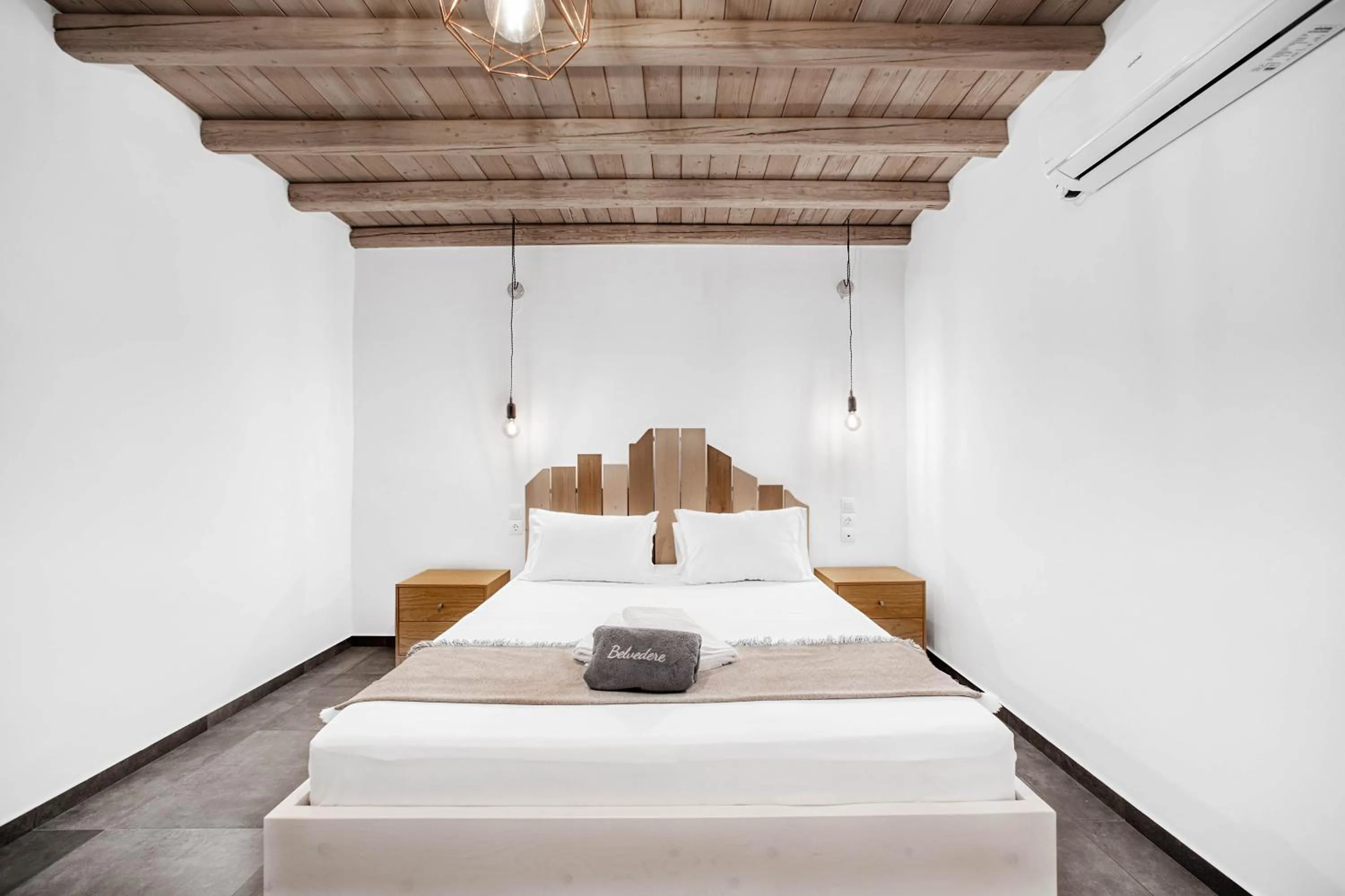 Bed in Belvedere