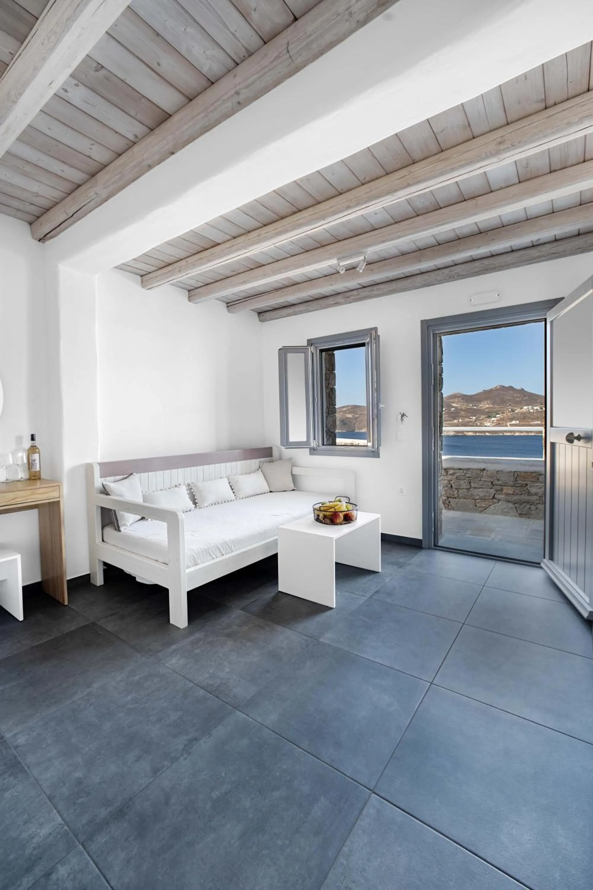 Bed in Belvedere