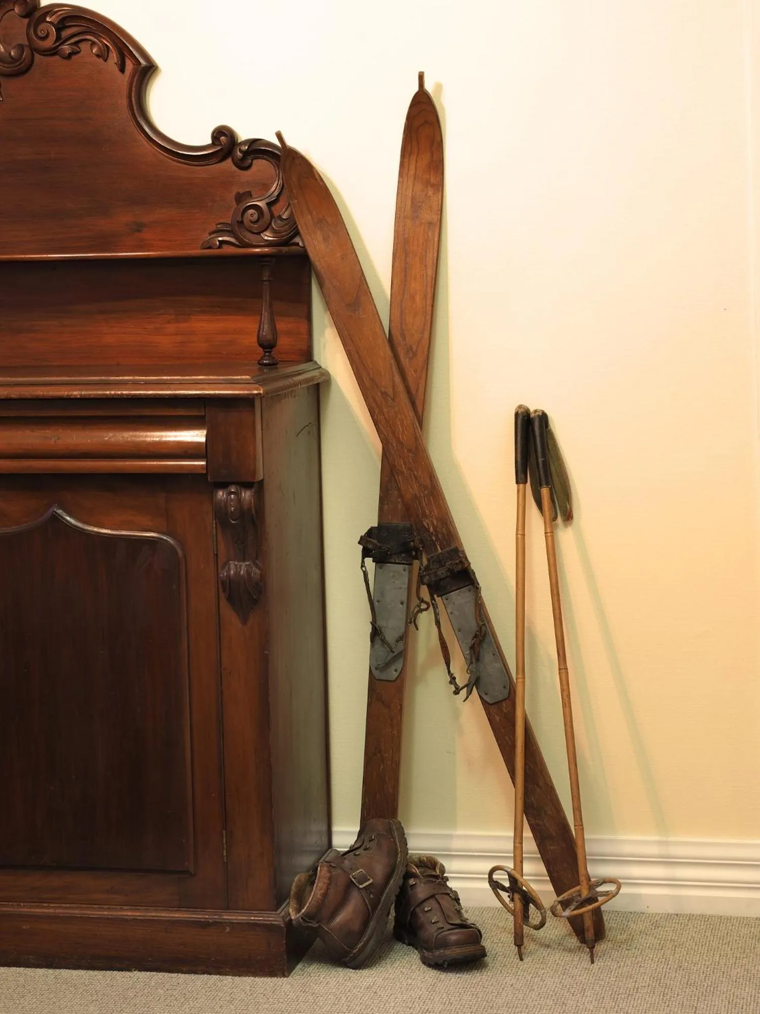 Decorative detail in The Ferry Bed & Breakfast