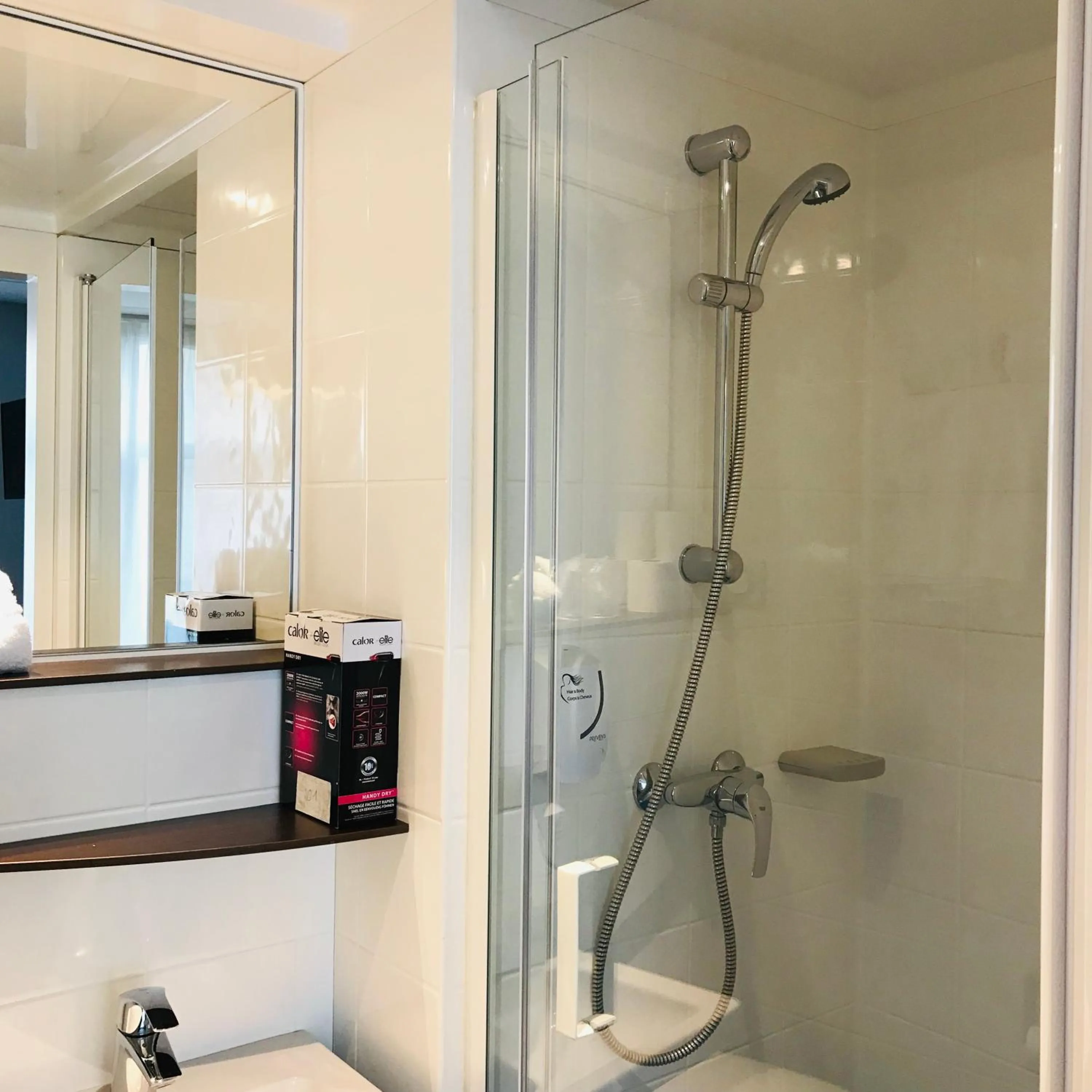 Shower in SmartAppart Saint Nazaire