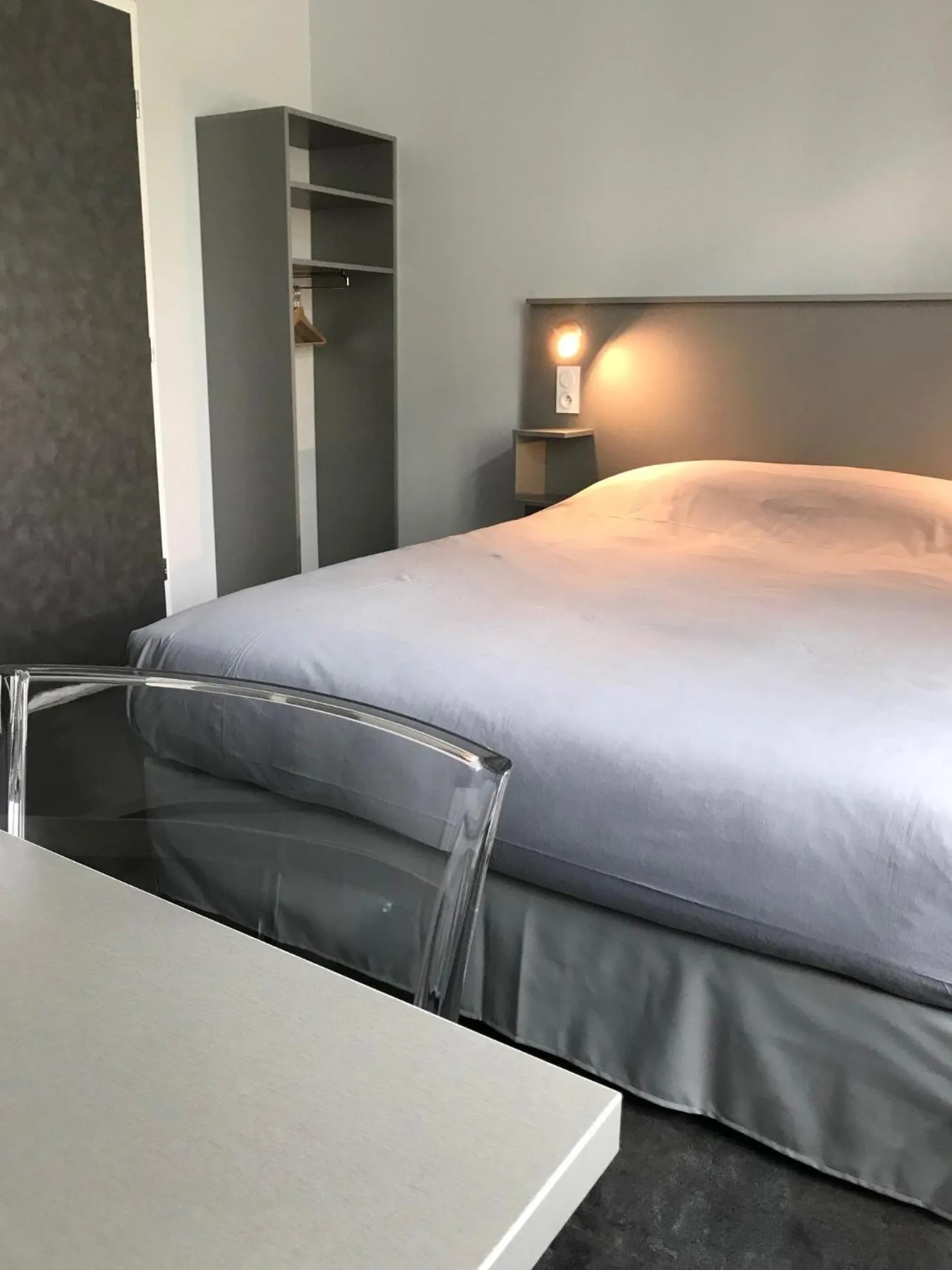 Photo of the whole room, Bed in SmartAppart Saint Nazaire