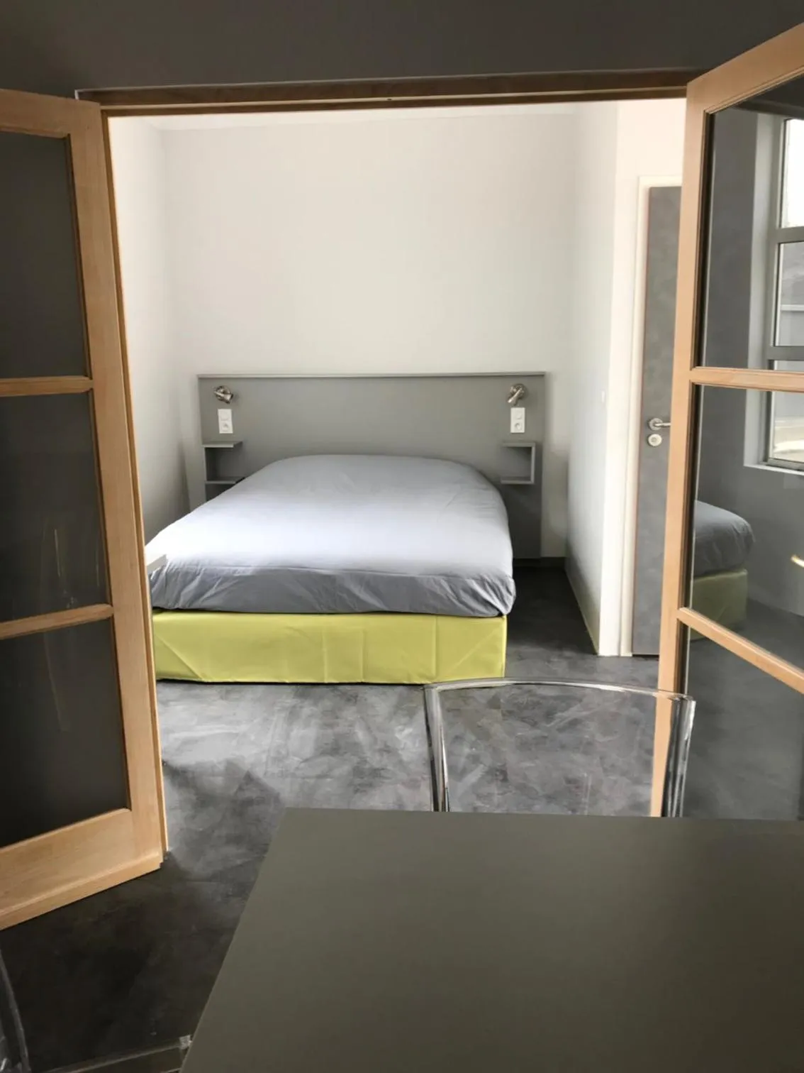 Photo of the whole room, Bed in SmartAppart Saint Nazaire