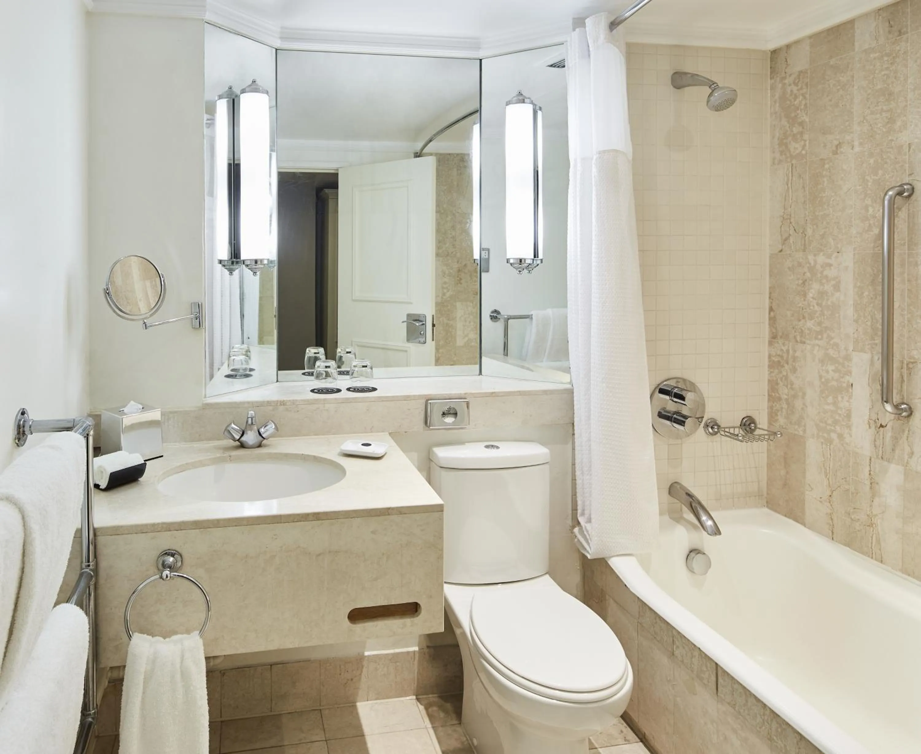 Bathroom in The Dilly