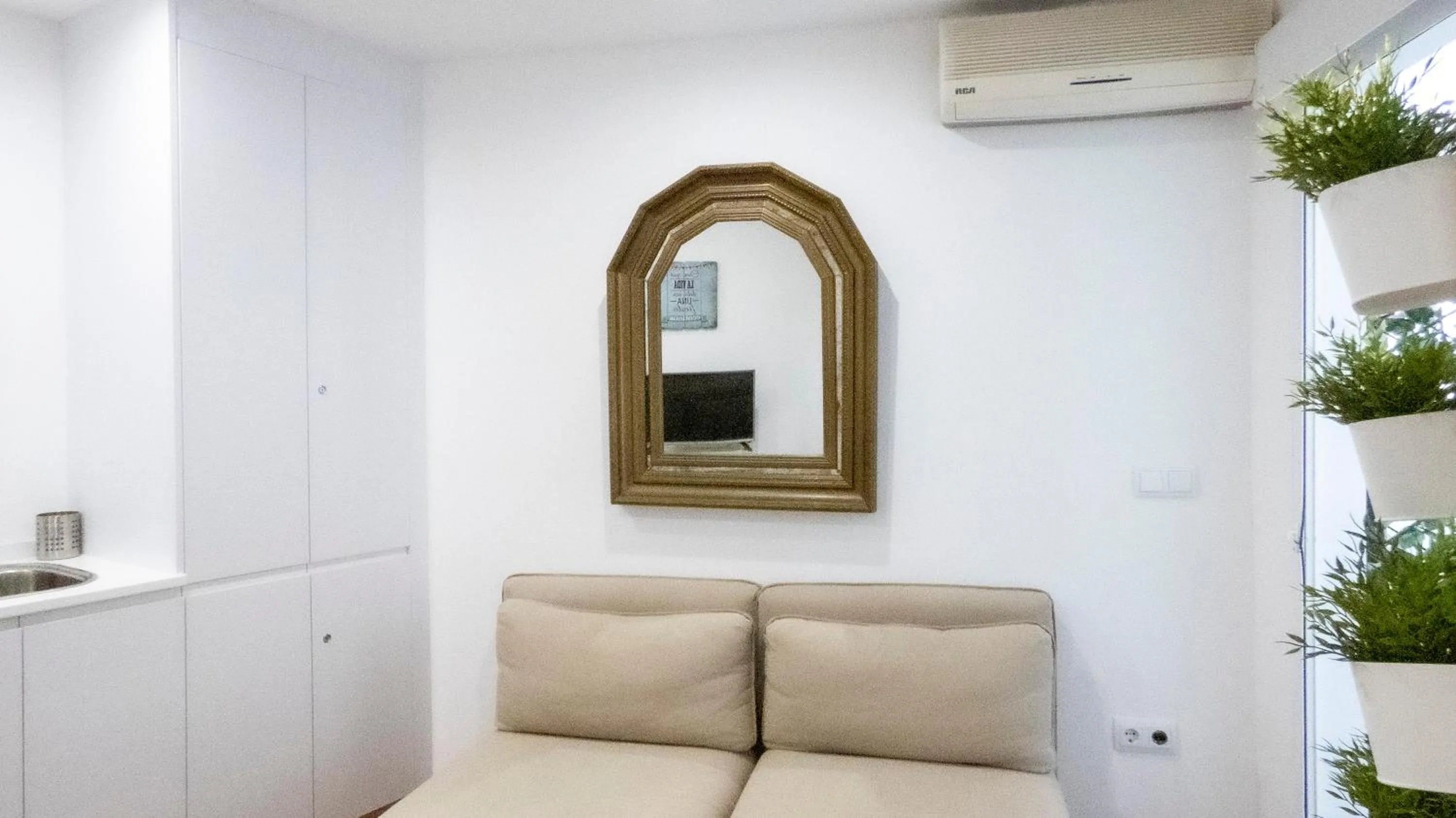 Living room in Azhar Suites