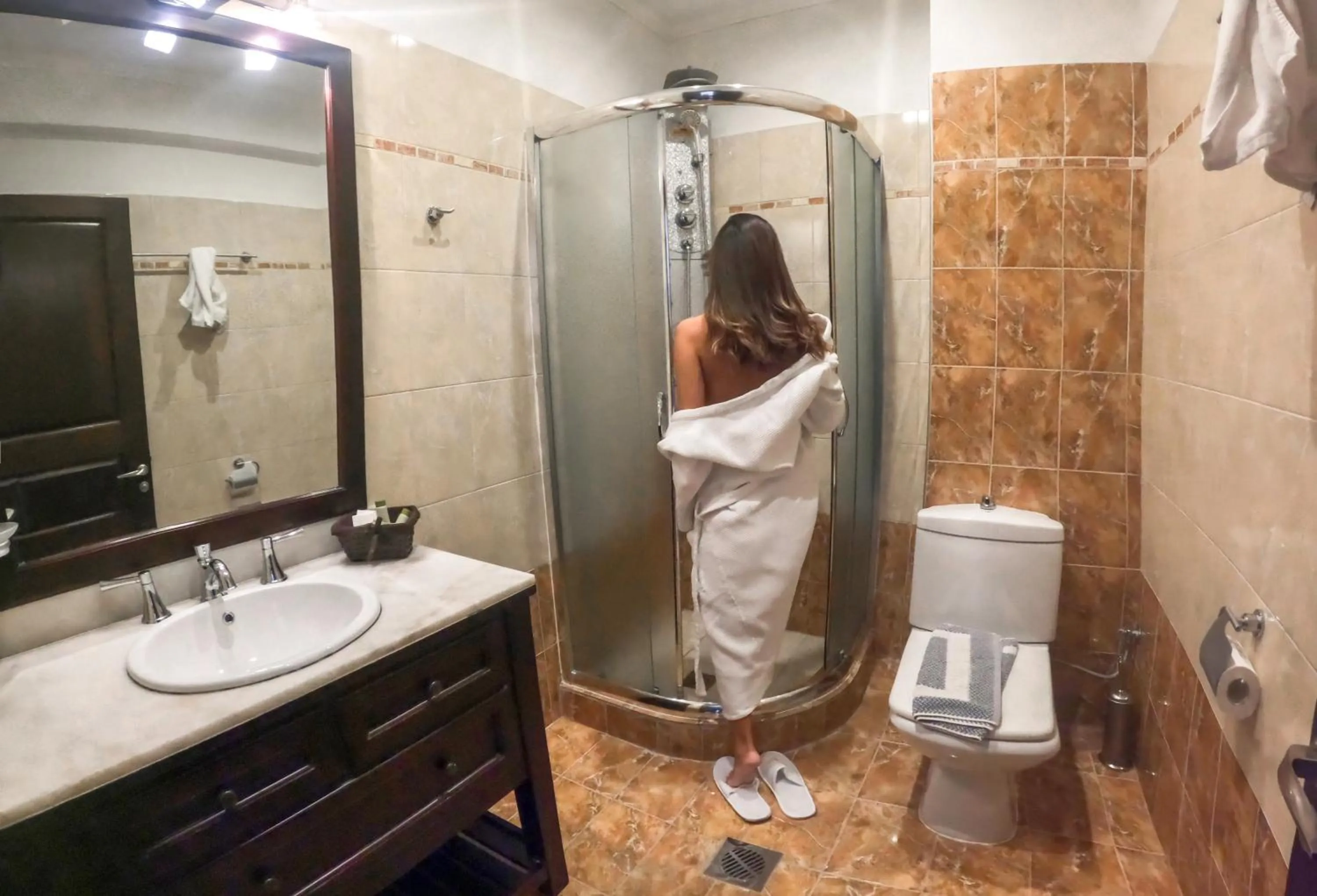 Shower in Pozar Salt Cave Hotel Spa