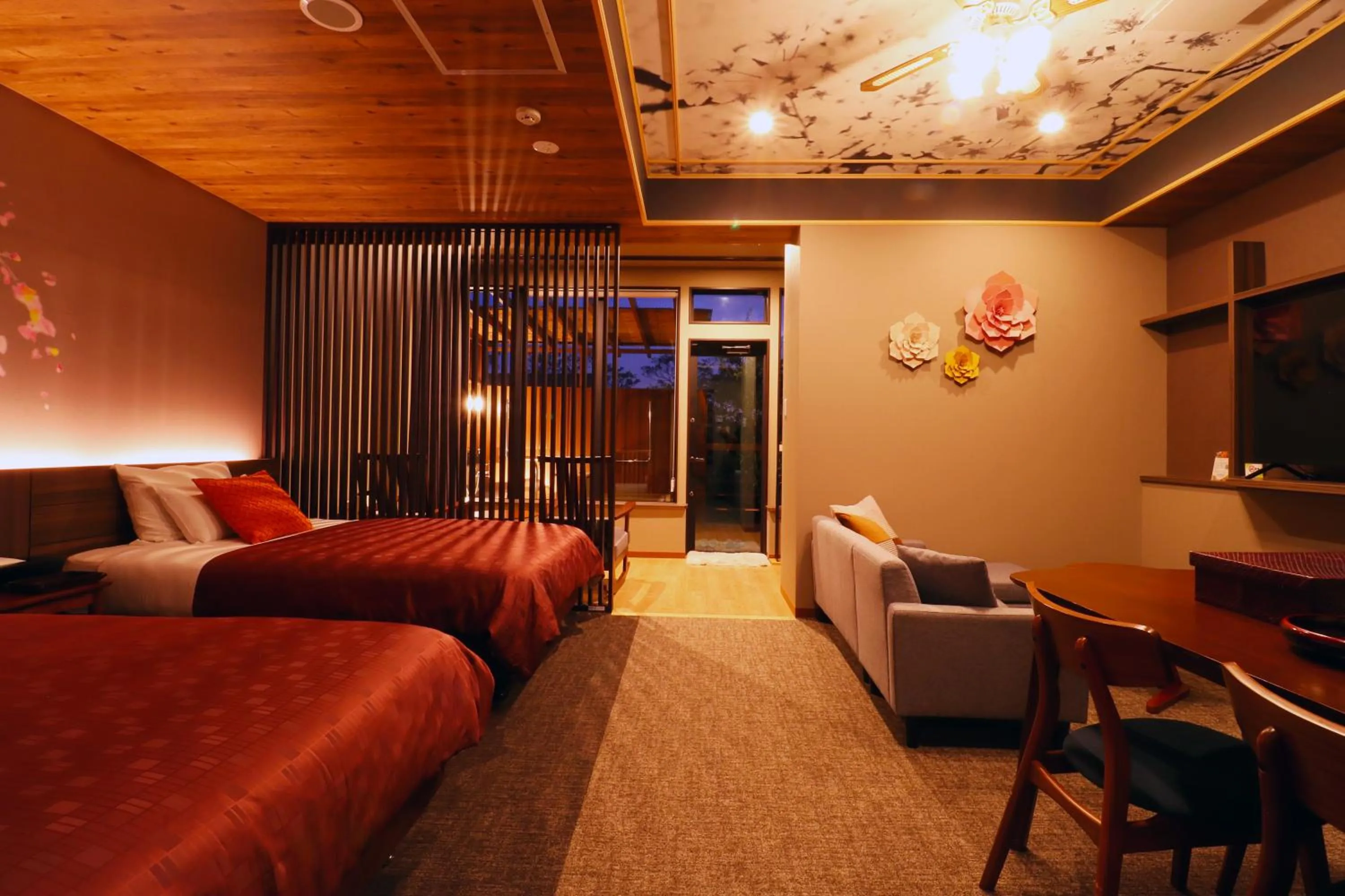 Photo of the whole room in Kafutei