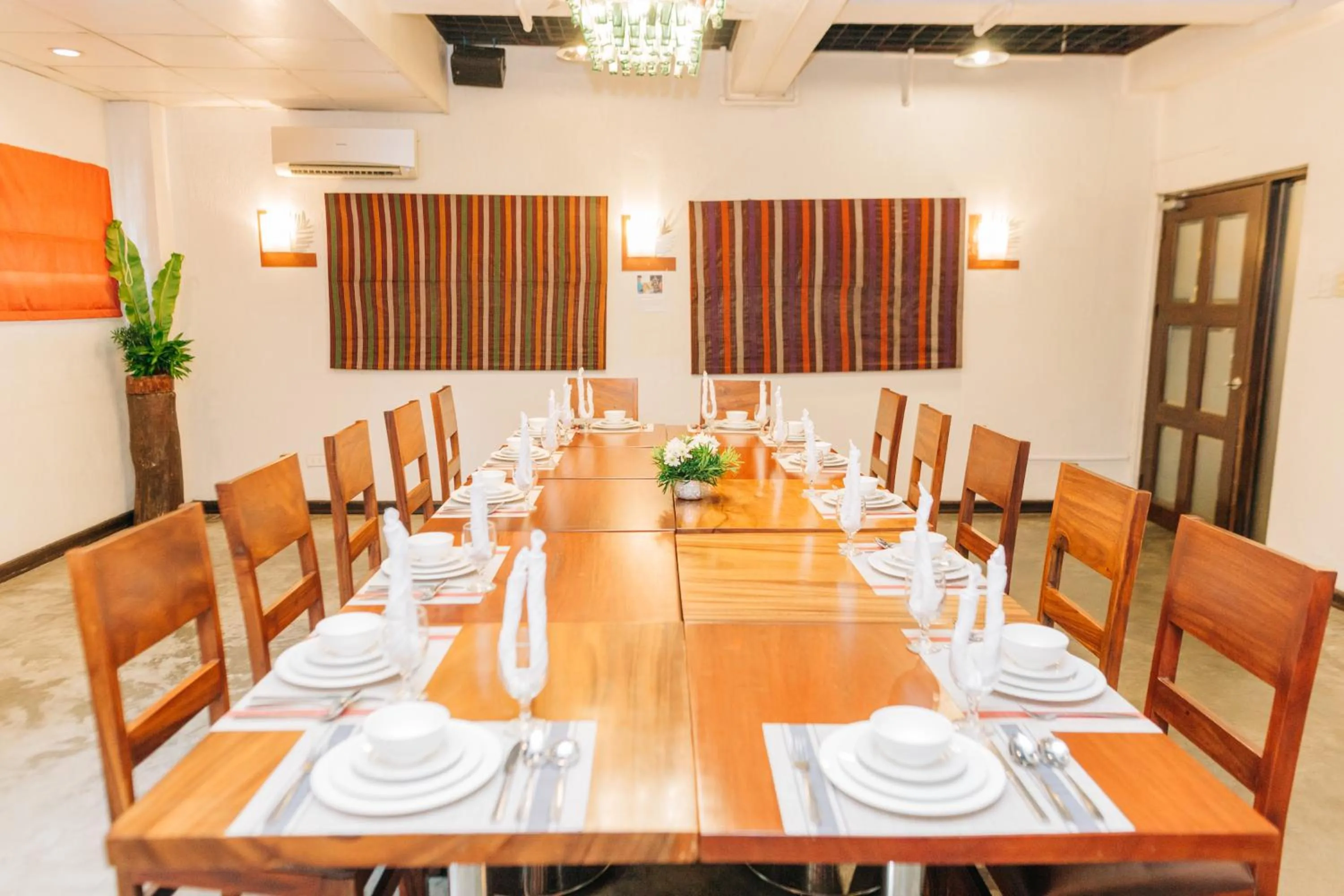 Restaurant/places to eat in Nature's Village Resort