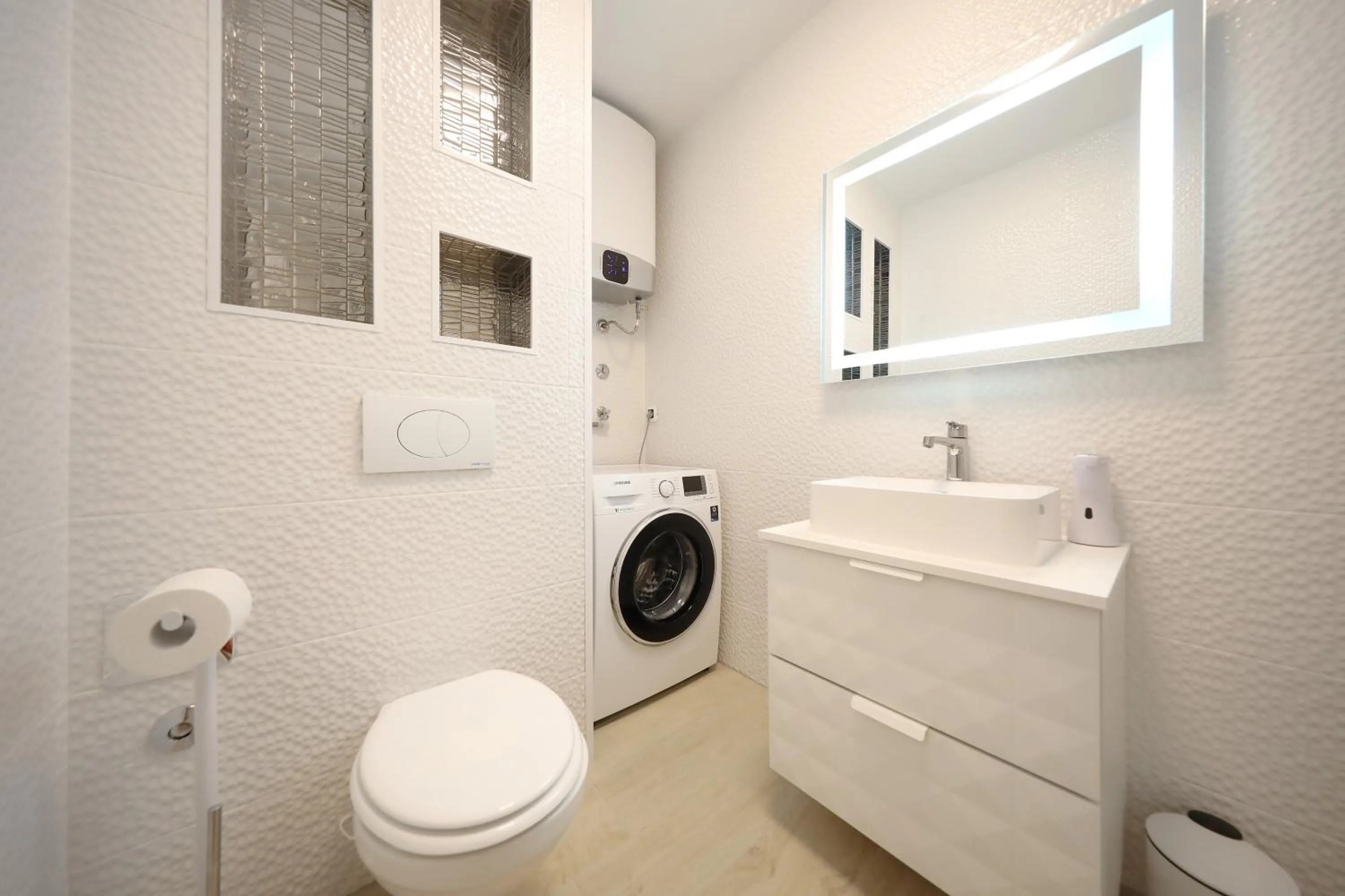City Marine Luxury Apartments