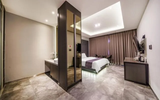 Bed in Rosabell Hotel