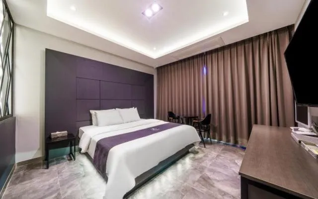 Bed in Rosabell Hotel