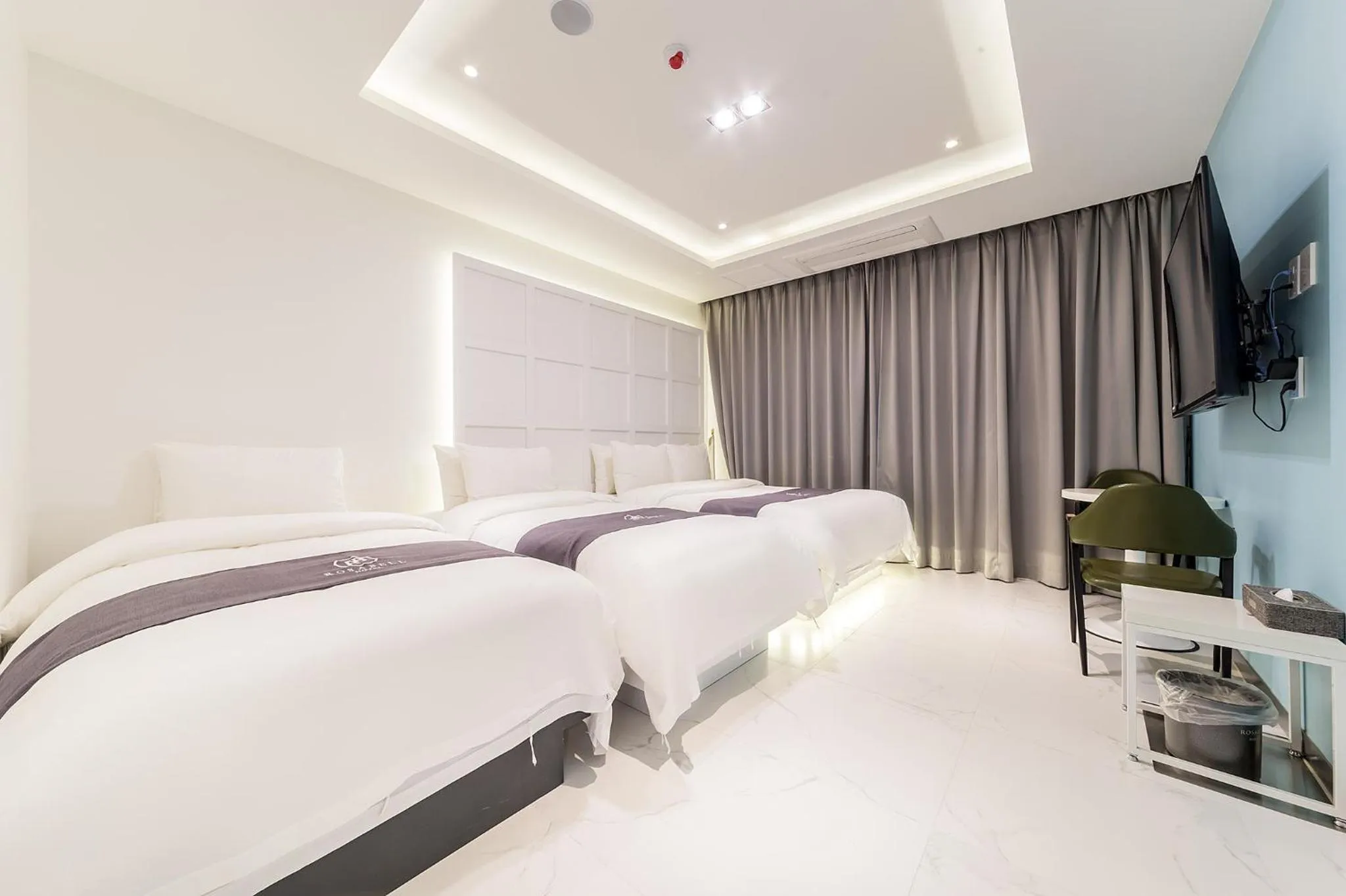 Bed in Rosabell Hotel