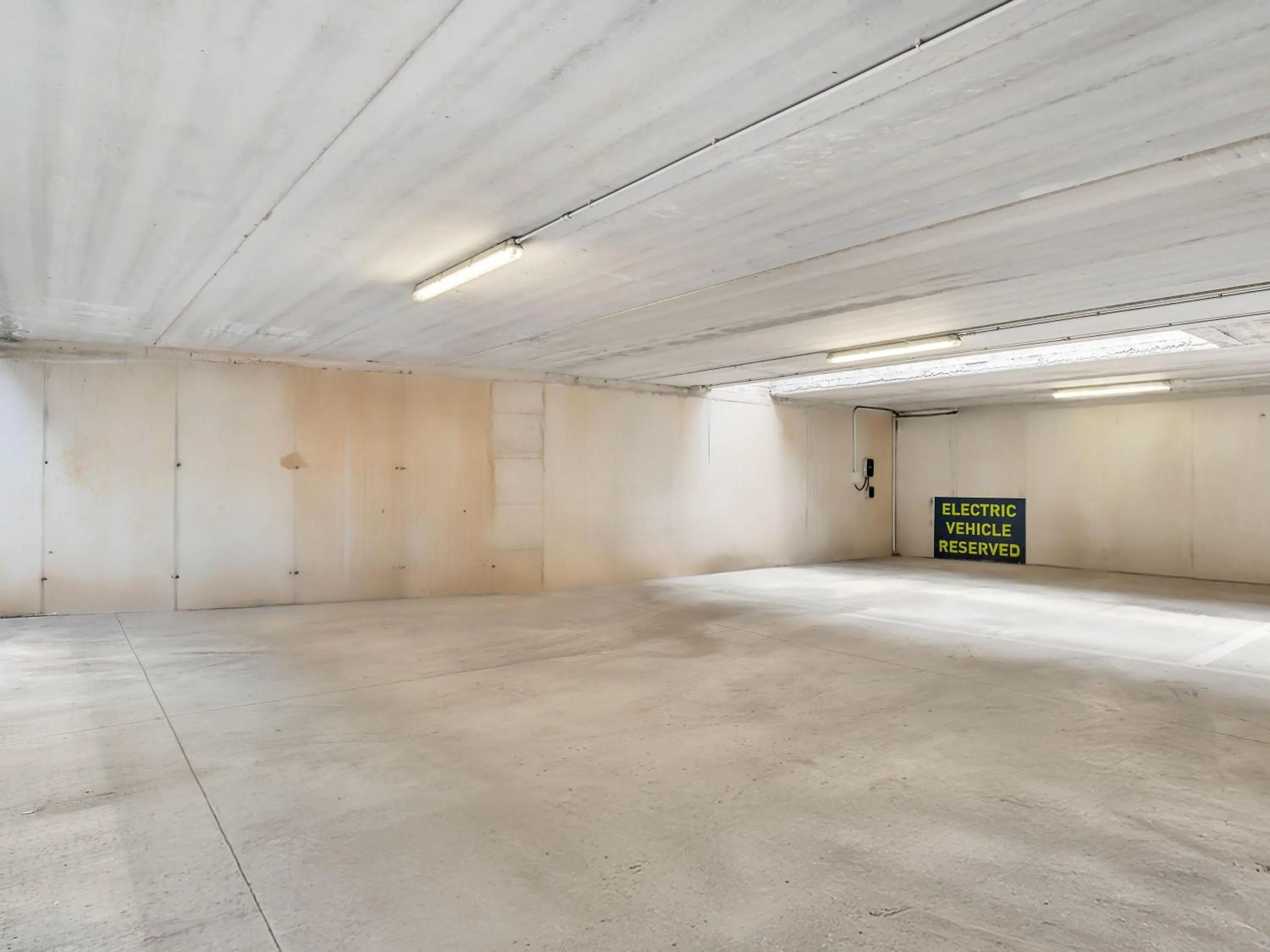 Lobby or reception in B&B HOTEL Torino Orbassano