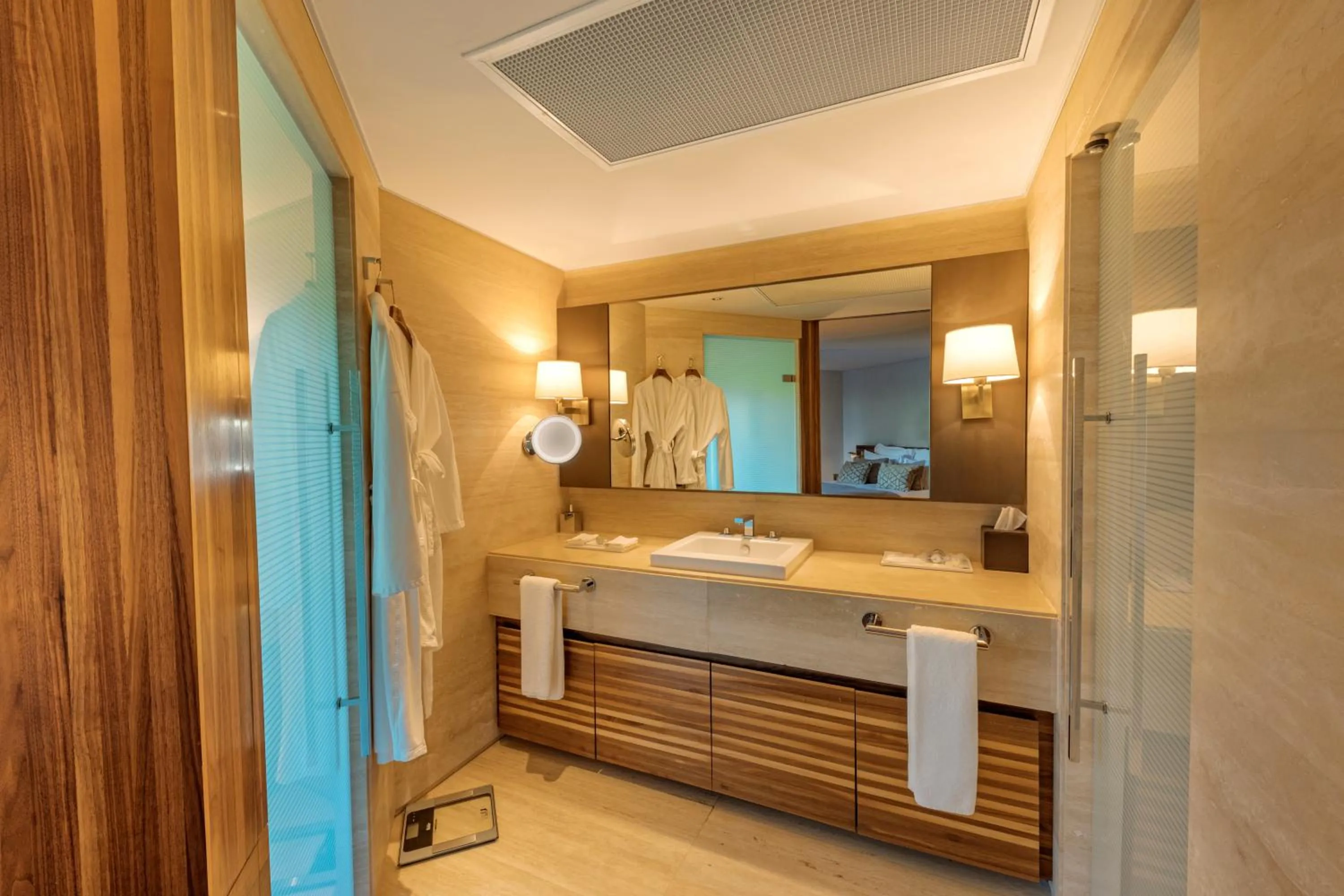 Bathroom in D Maris Bay