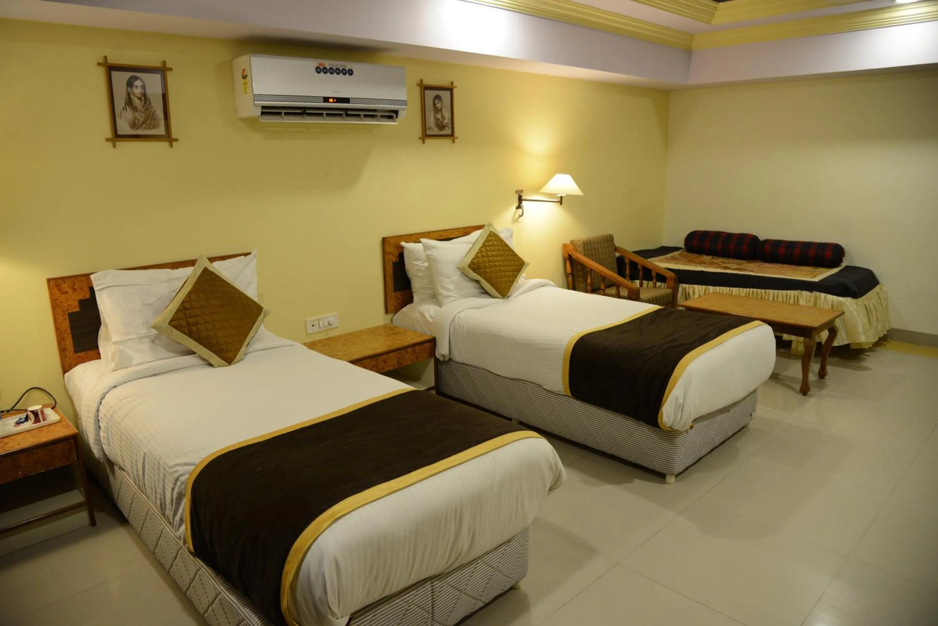 Photo of the whole room, Bed in Rajputana Palace