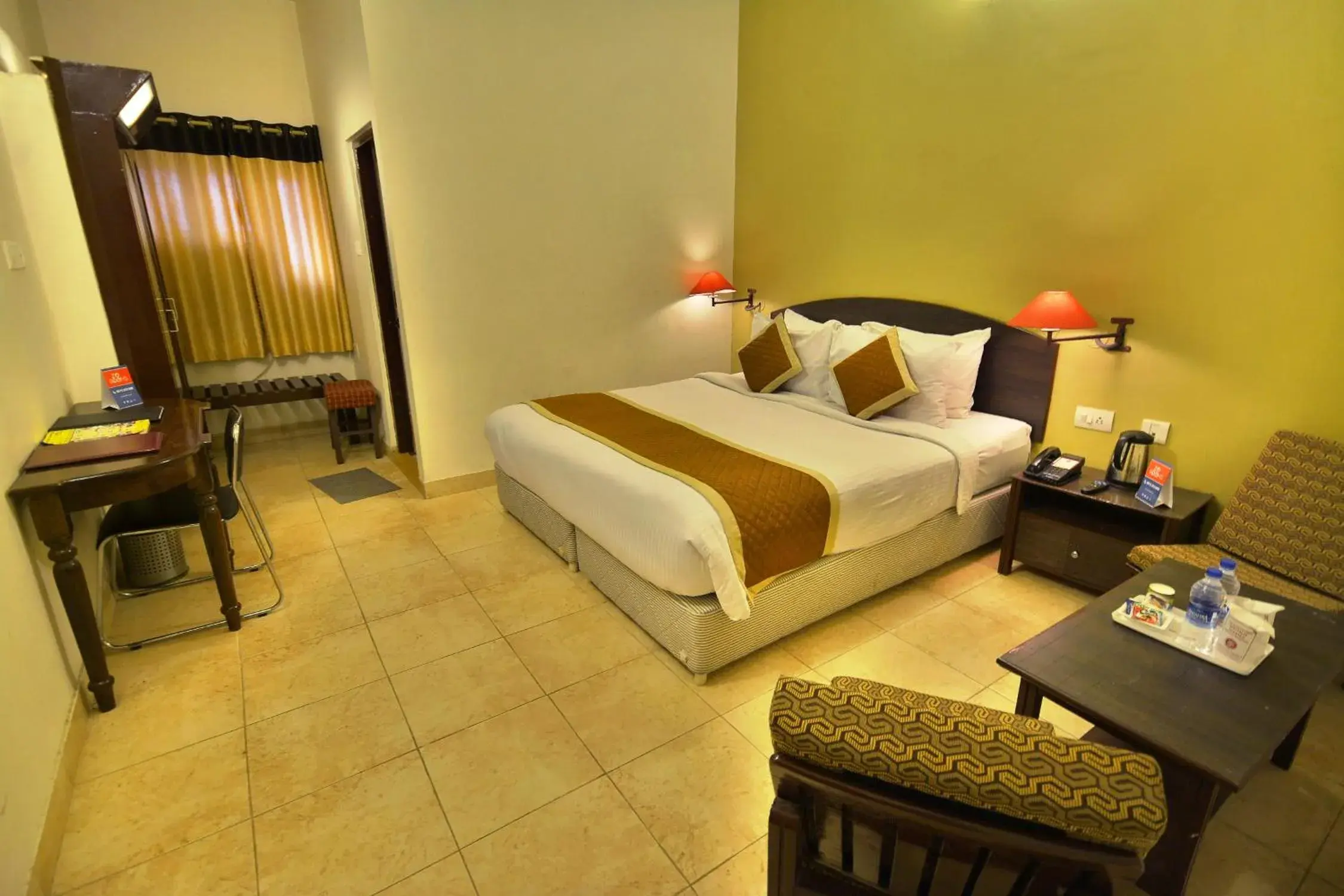 Deluxe Double Room - single occupancy in Rajputana Palace Deluxe Double Room - single occupancy in Rajputana Palace