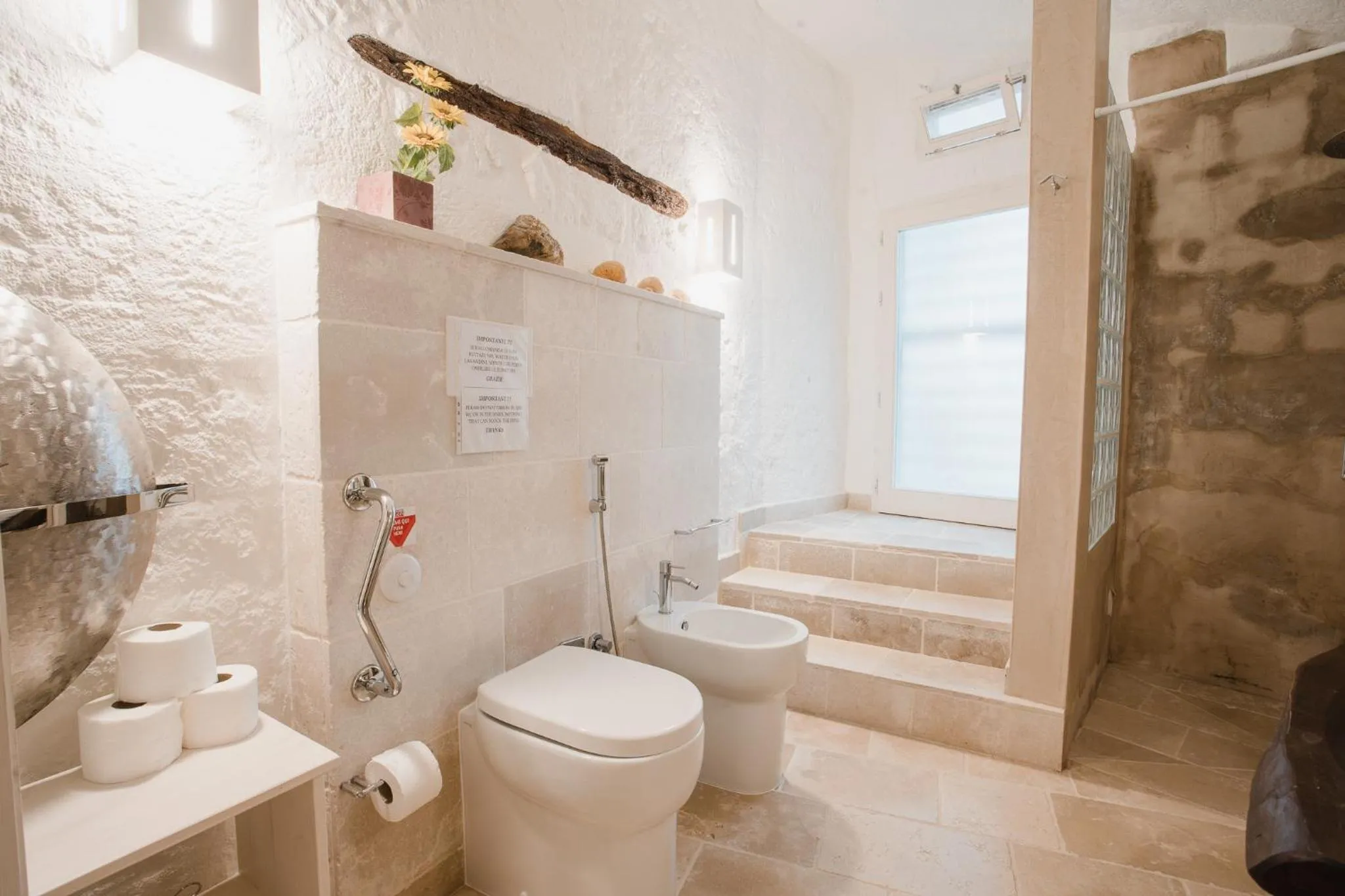 Bathroom in La Casetta di Porzia