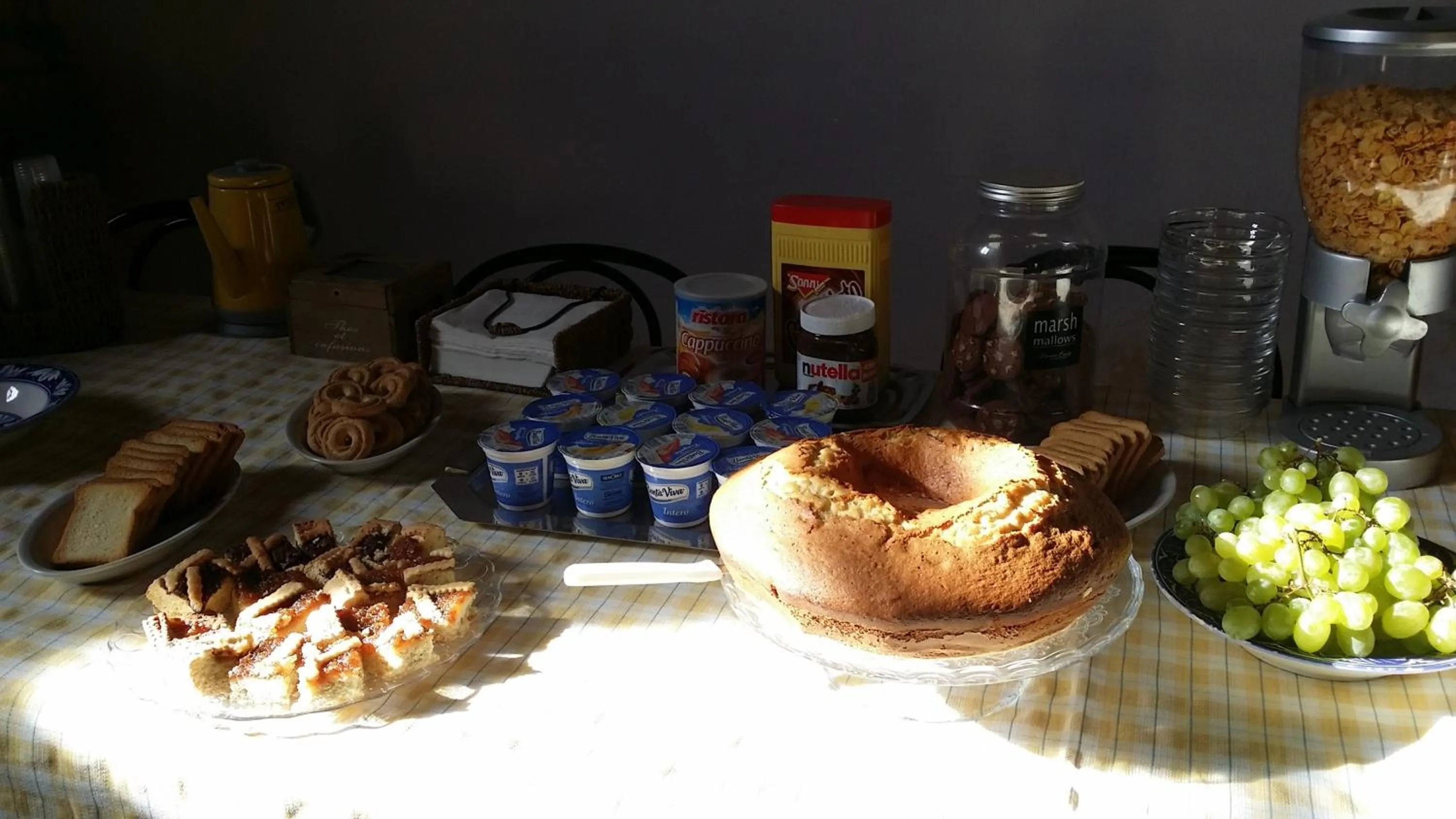 Buffet breakfast in Masseria Case Damma