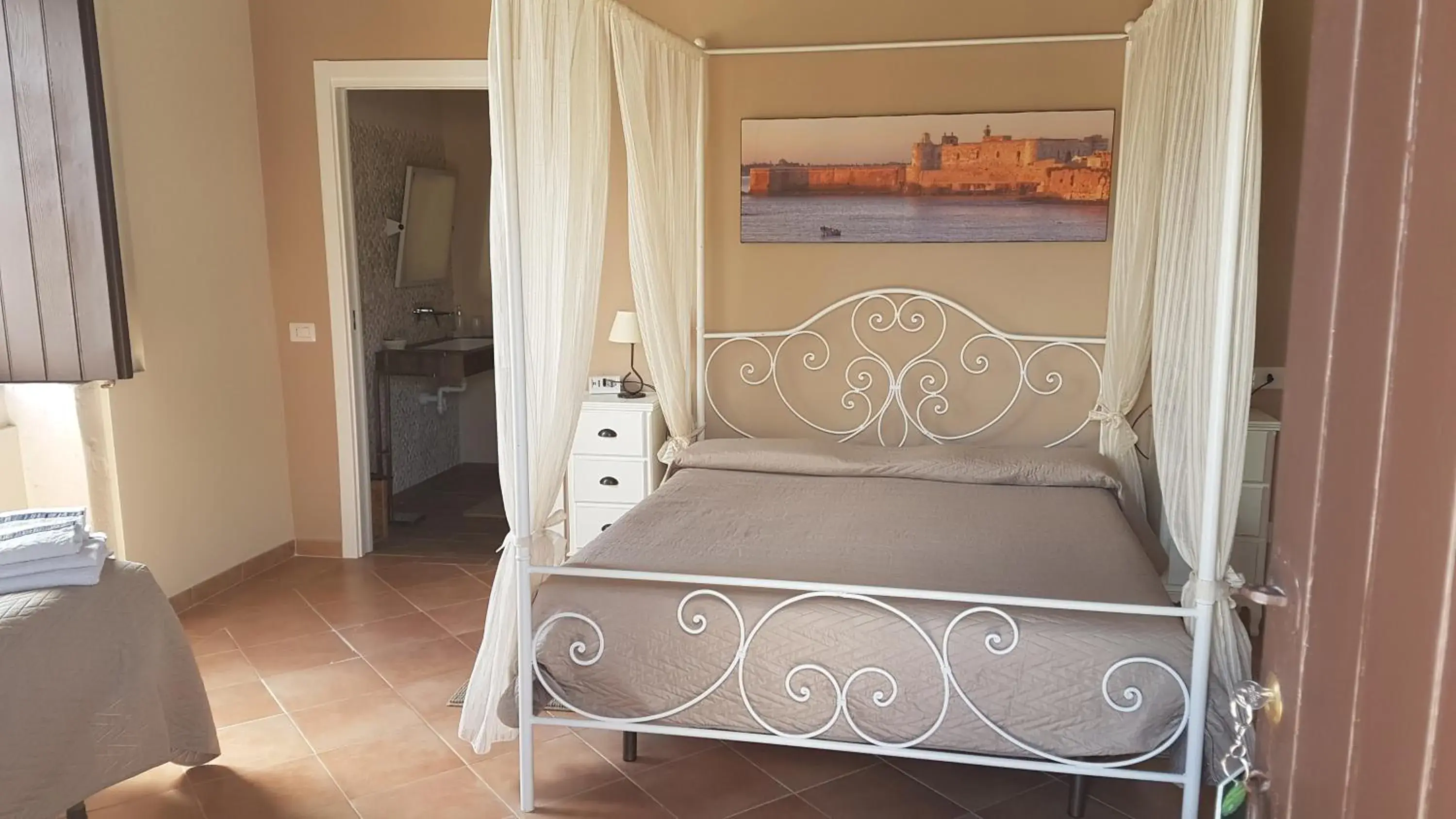 Comfort Quadruple Room in Masseria Case Damma Comfort Quadruple Room in Masseria Case Damma