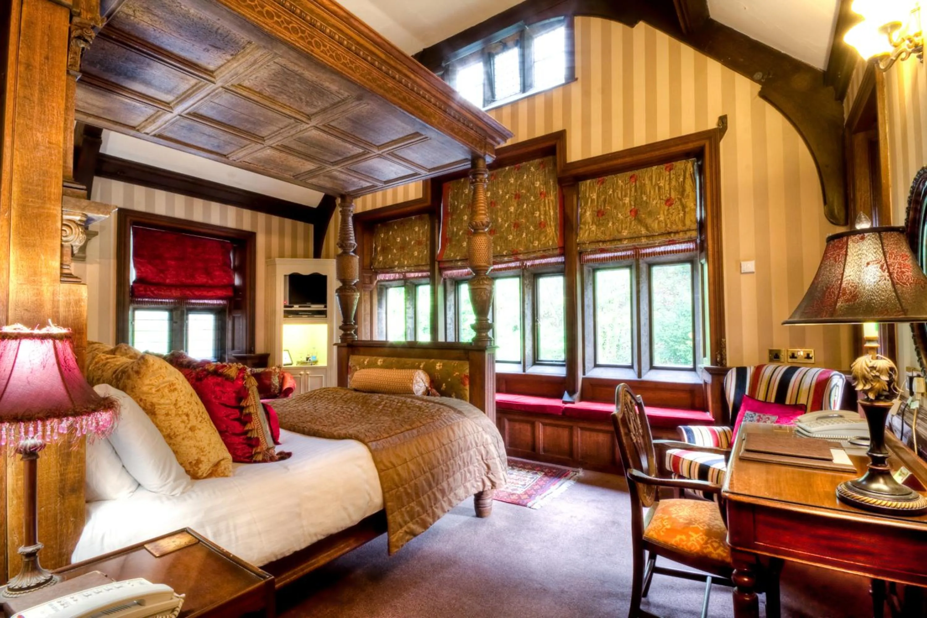 Bedroom in Whitley Hall Hotel