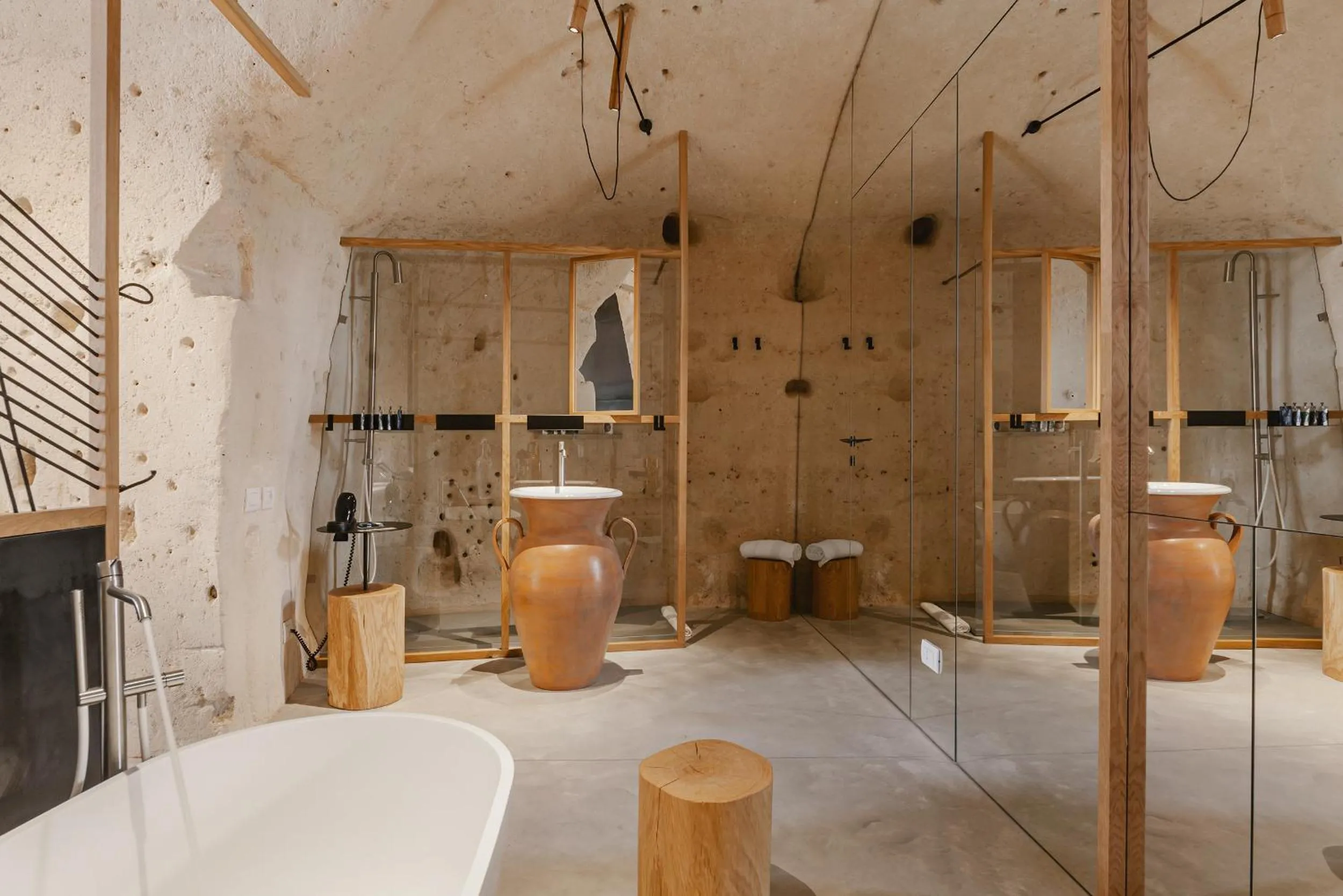 Shower in Ai Maestri Rooms&Cafè