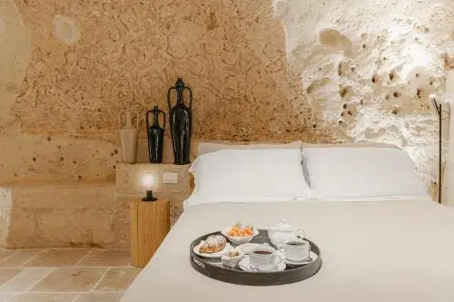 Deluxe Double Room with Bath in Ai Maestri Rooms&Cafè Deluxe Double Room with Bath in Ai Maestri Rooms&Cafè