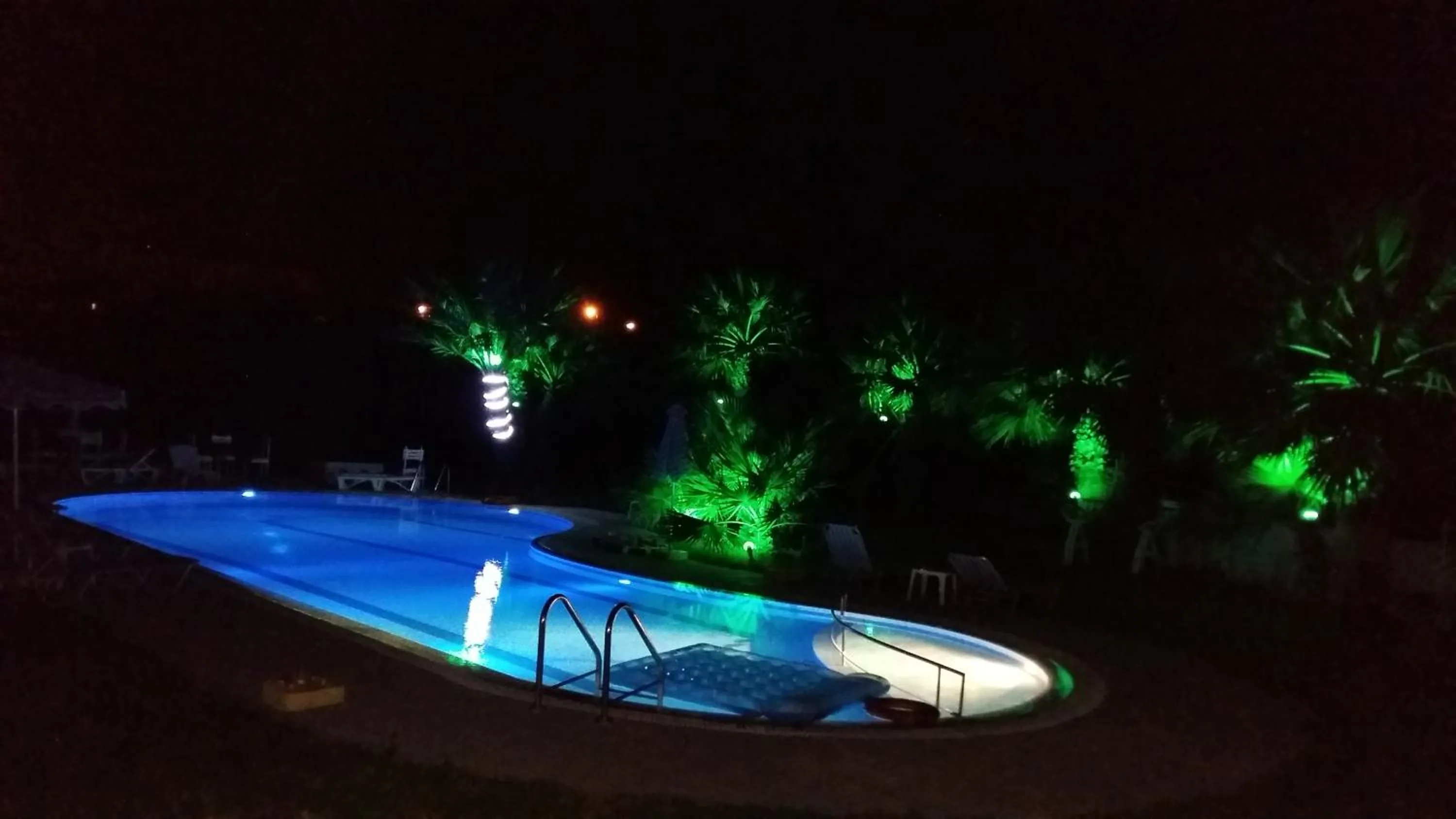 Swimming pool in Argo Hotel