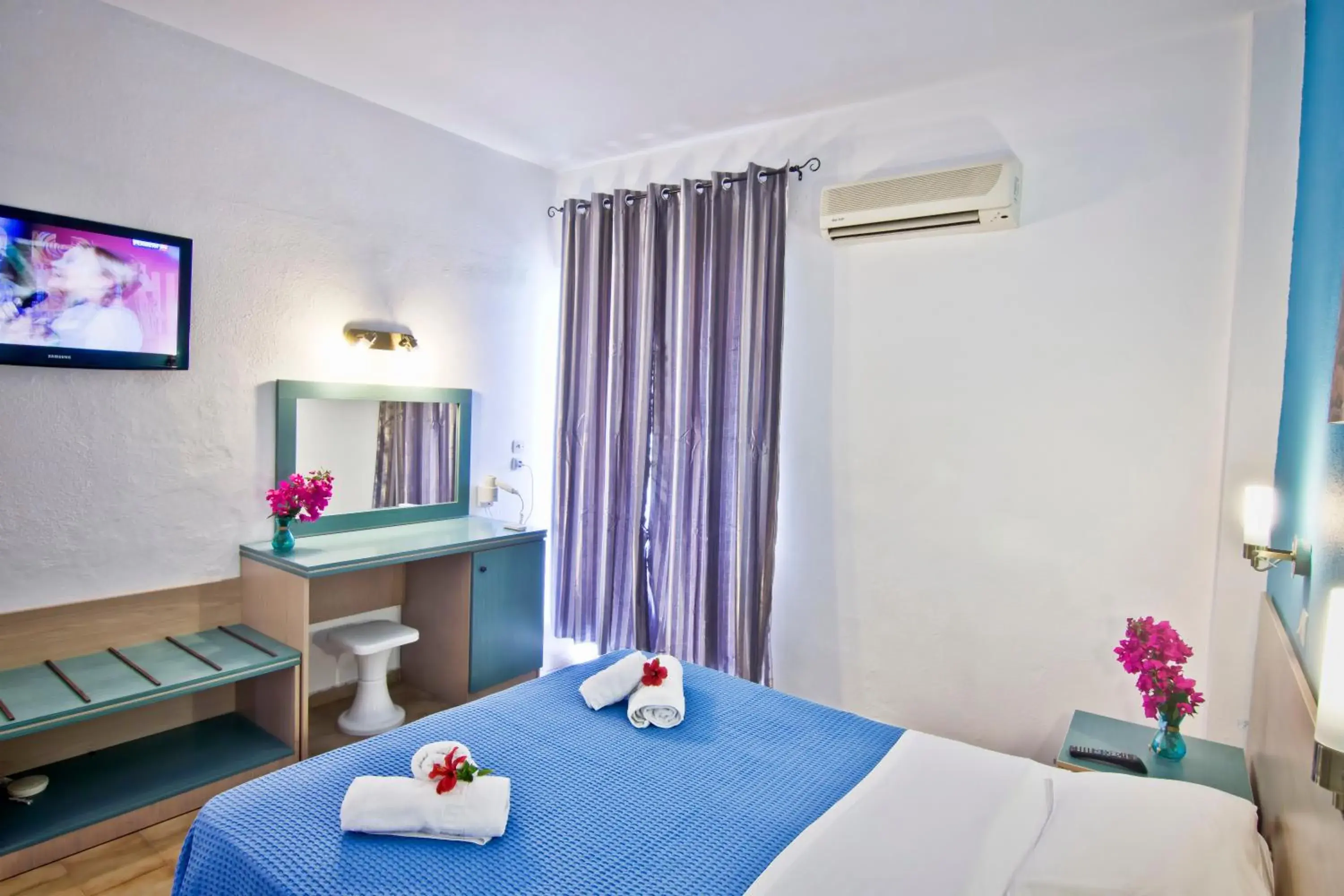 Bedroom in Argo Hotel Bedroom in Argo Hotel