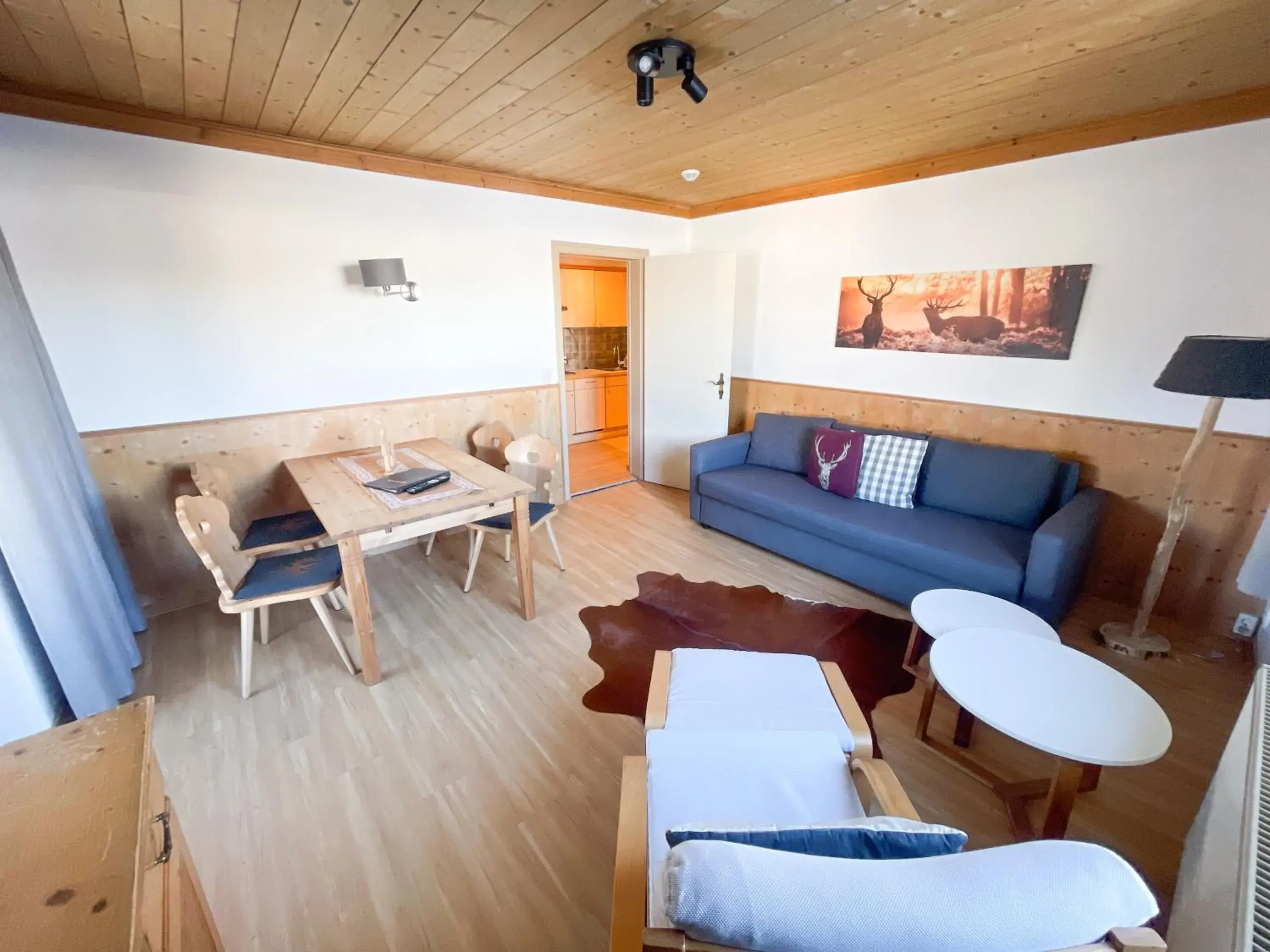 One-Bedroom Apartment and Balcony and Bath Tub in Boutiquehotel ZOMM in Seefeld One-Bedroom Apartment and Balcony and Bath Tub in Boutiquehotel ZOMM in Seefeld