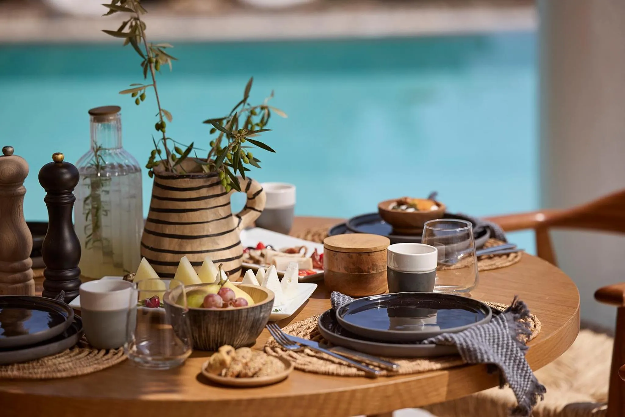 Dining area in Thalassa Villas