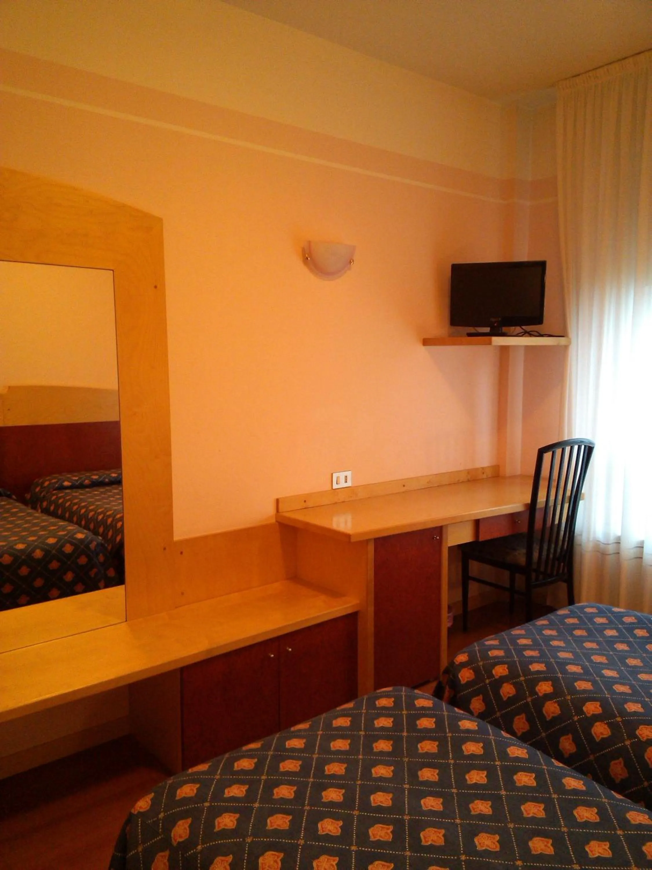 TV and multimedia, Bed in Hotel Palladio