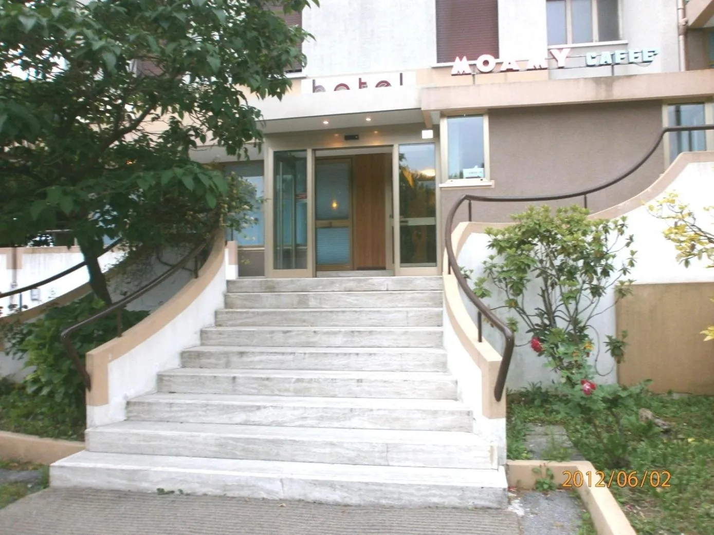 Facade/entrance in Hotel Palladio