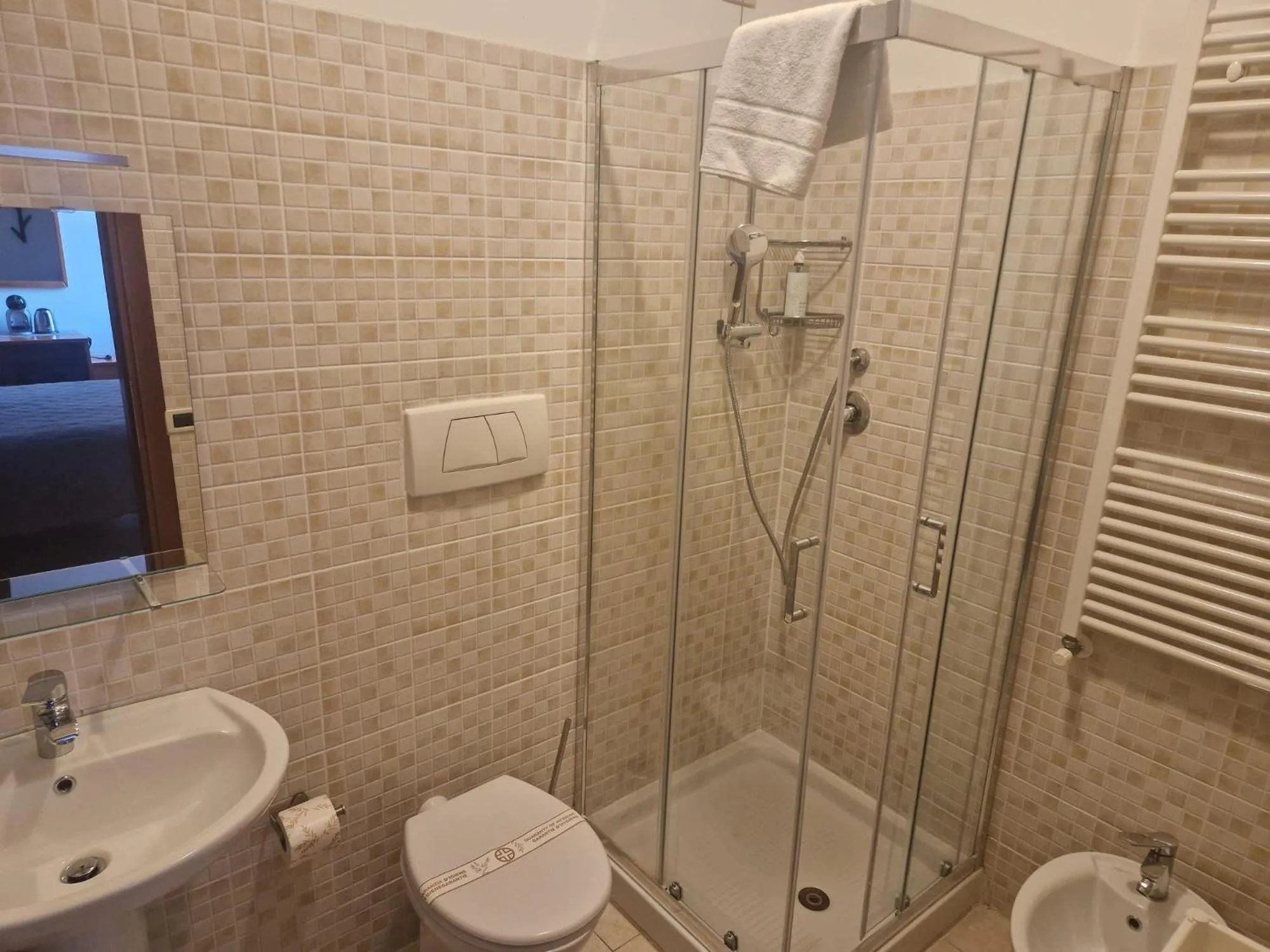 Shower in Antica Raffineria