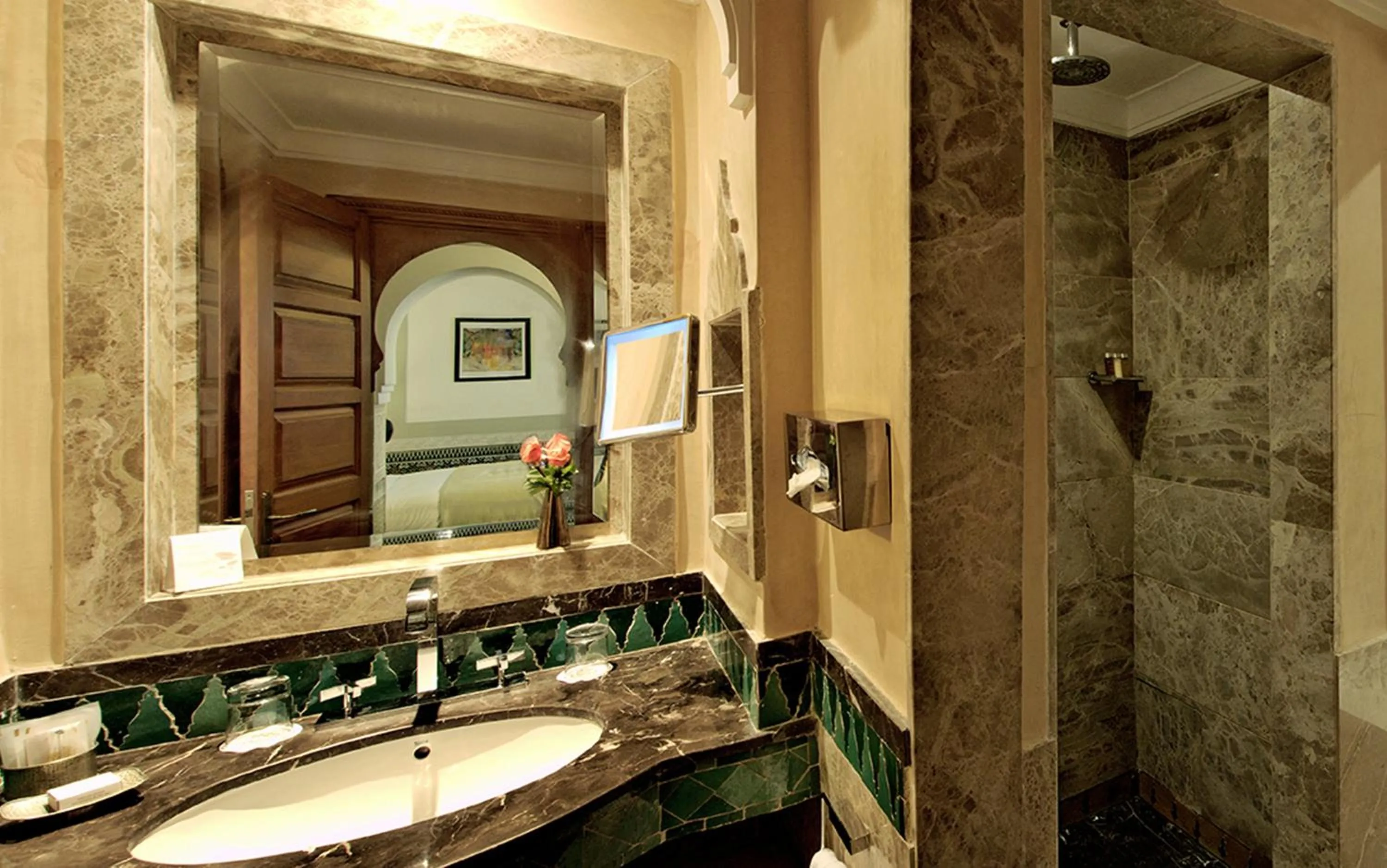 Bathroom in Palais Faraj Suites & Spa