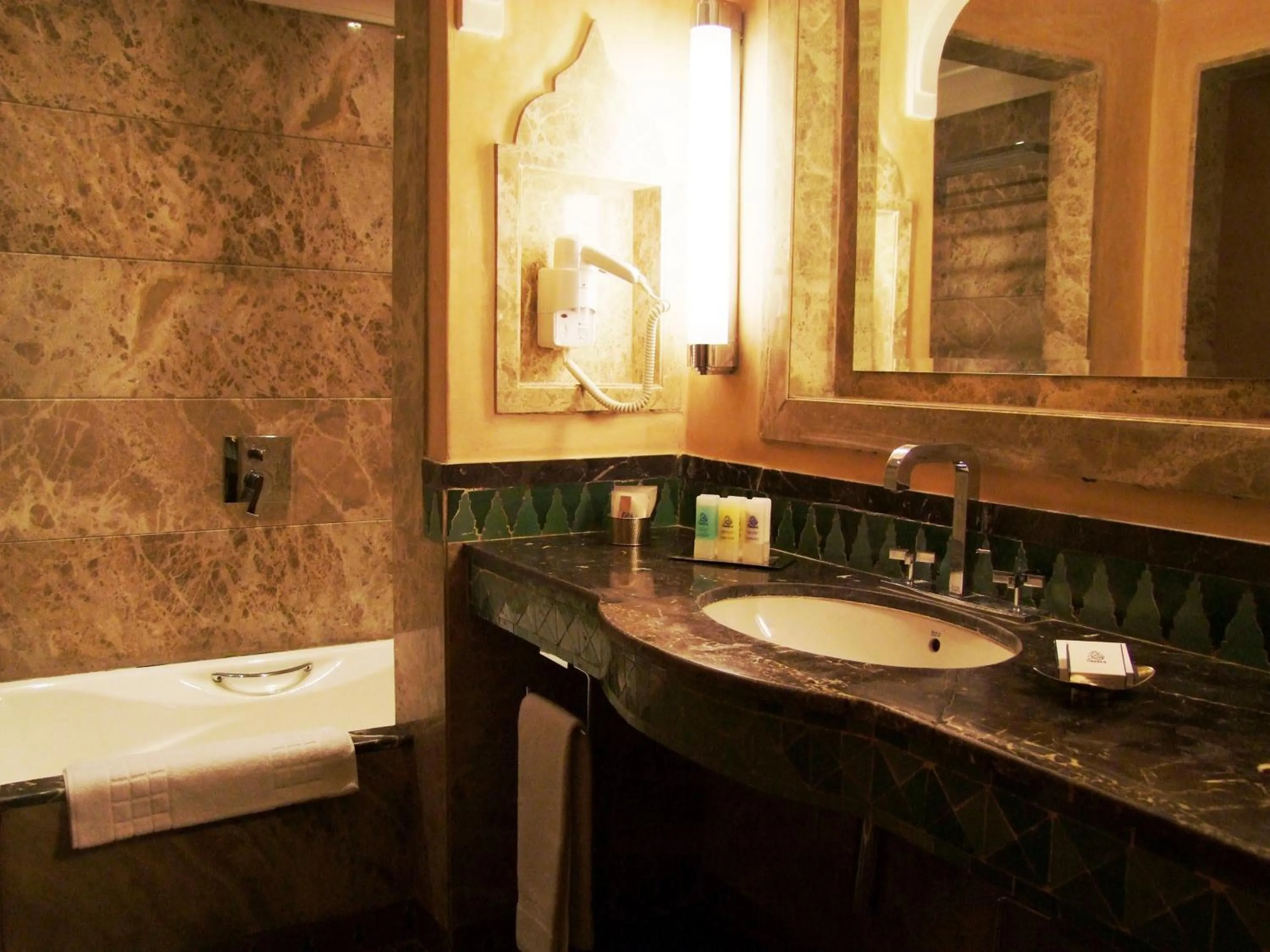 Bathroom in Palais Faraj Suites & Spa