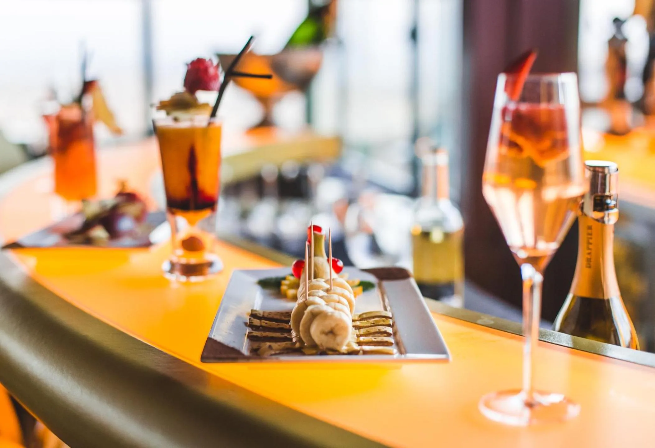 Lounge or bar in Palais Faraj Suites & Spa